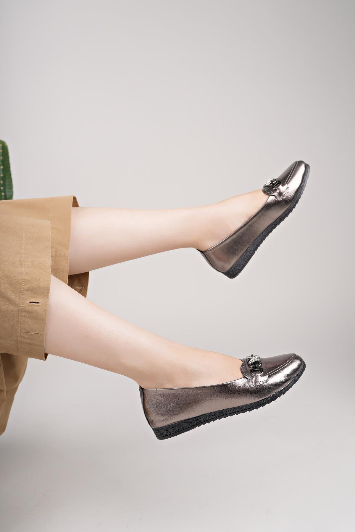 Nesil Shoes Mhd 68 Platin Taşlı Günlük Kadın Babet