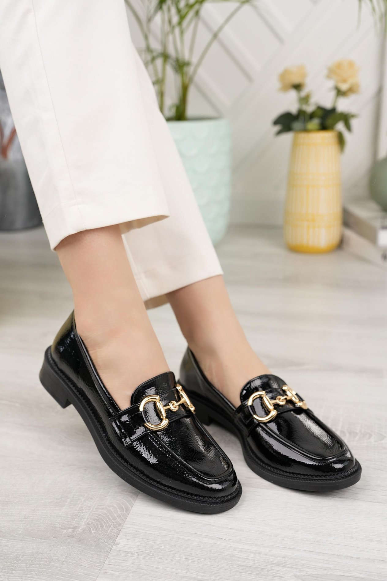 Nesil Shoes Palm 914 Siyah Rugan Makosen Kadın Ayakkabı