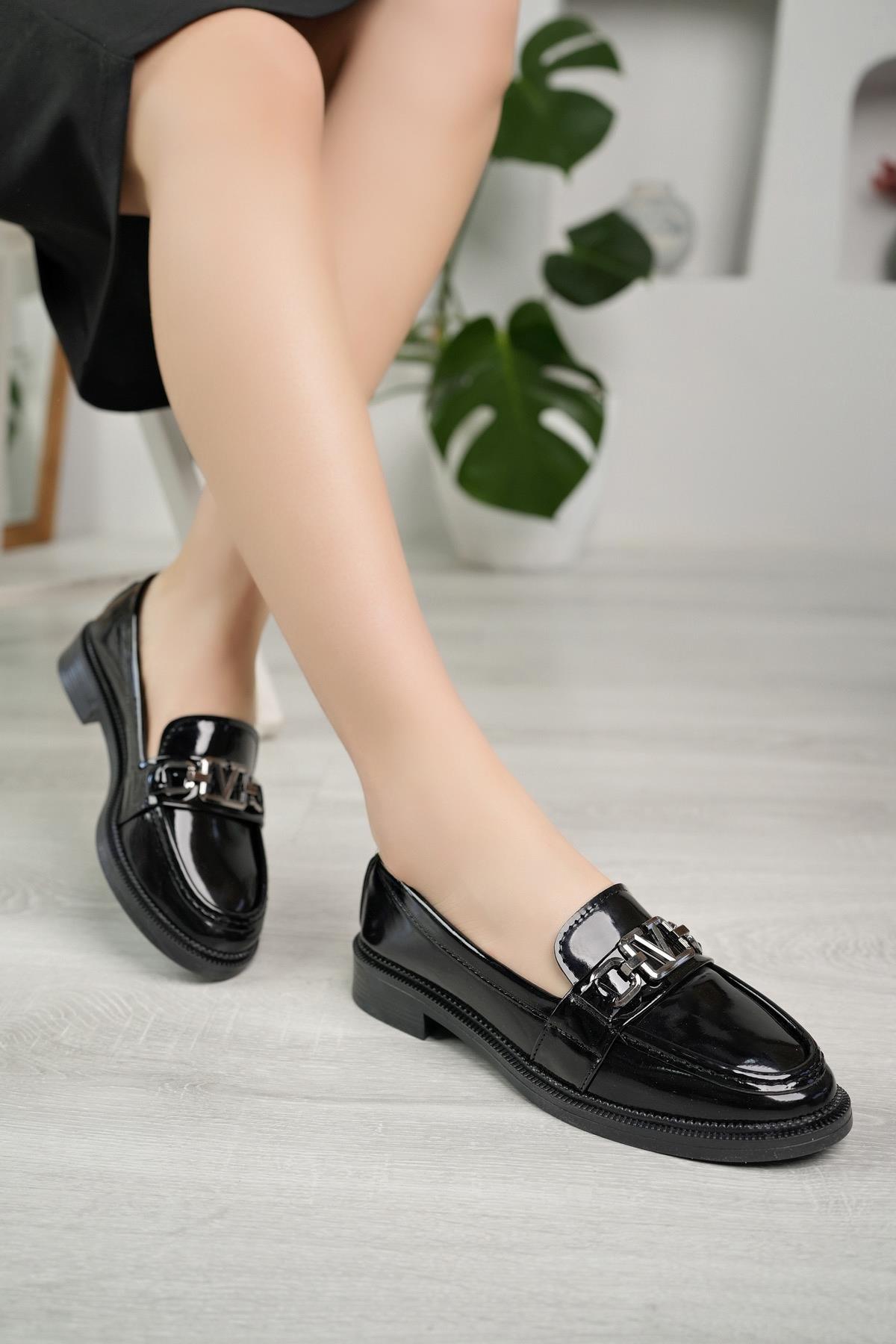 Nesil Shoes Süha 204 Siyah Rugan Anatomik Kadın Lofer