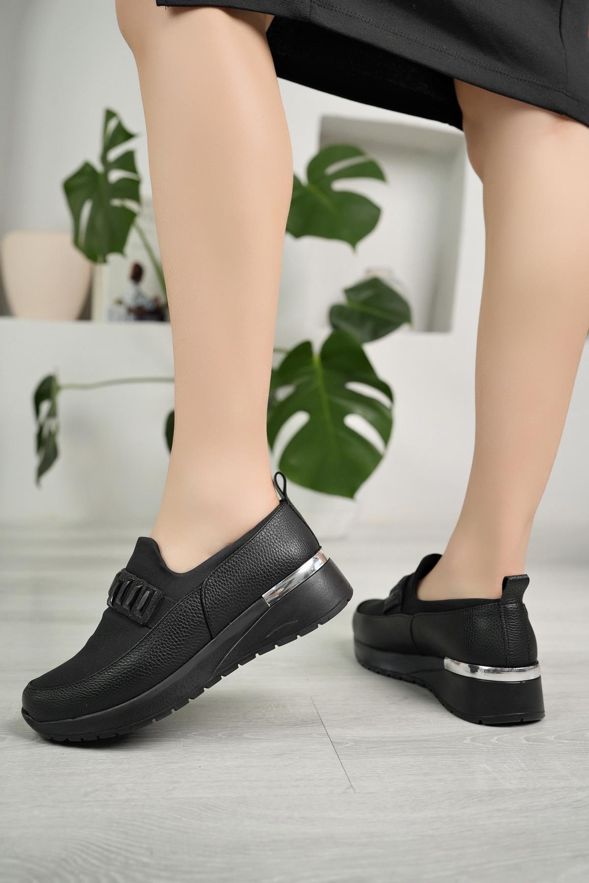 Nesil Shoes Wiss 330 Siyah Anatomik Kadın Ayakkabı