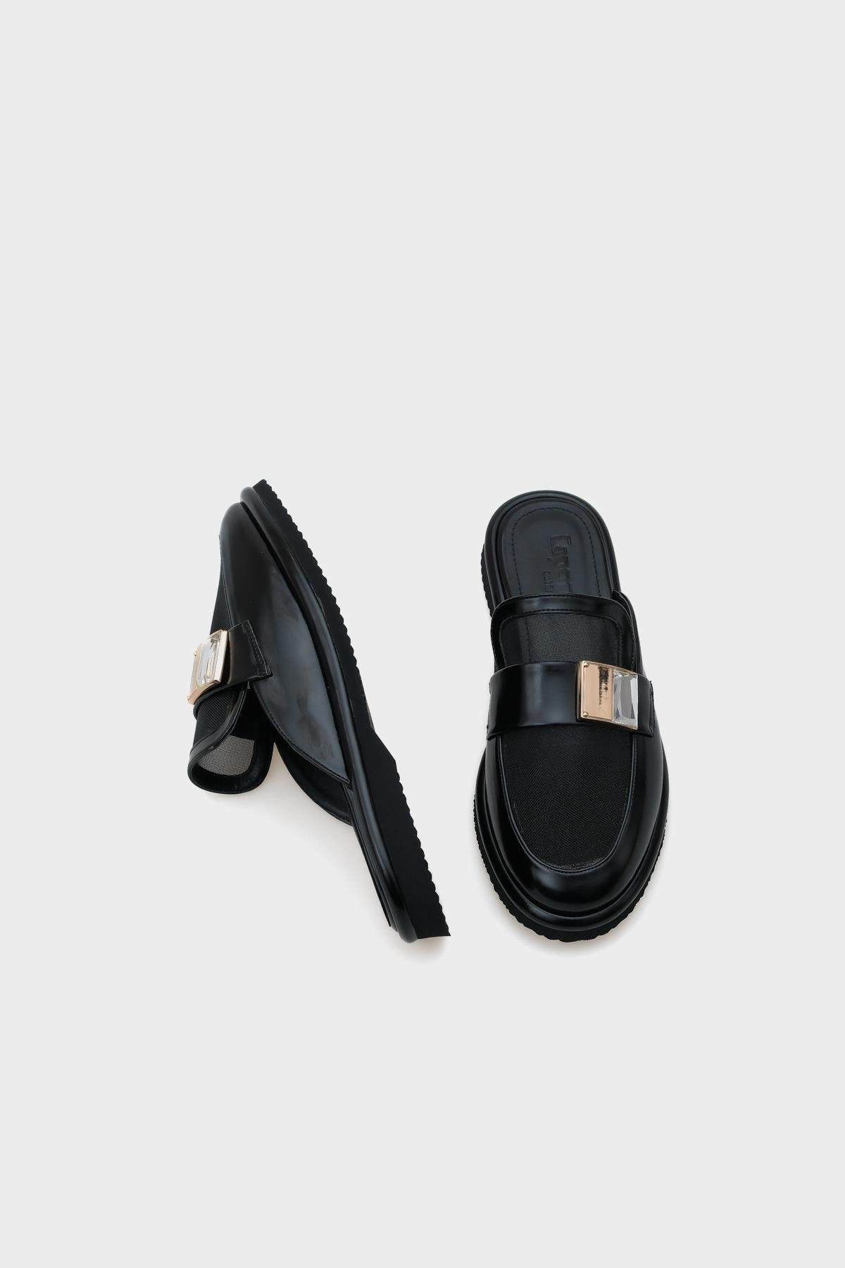 Capone Closed Toe Mesh Women Black Sandals