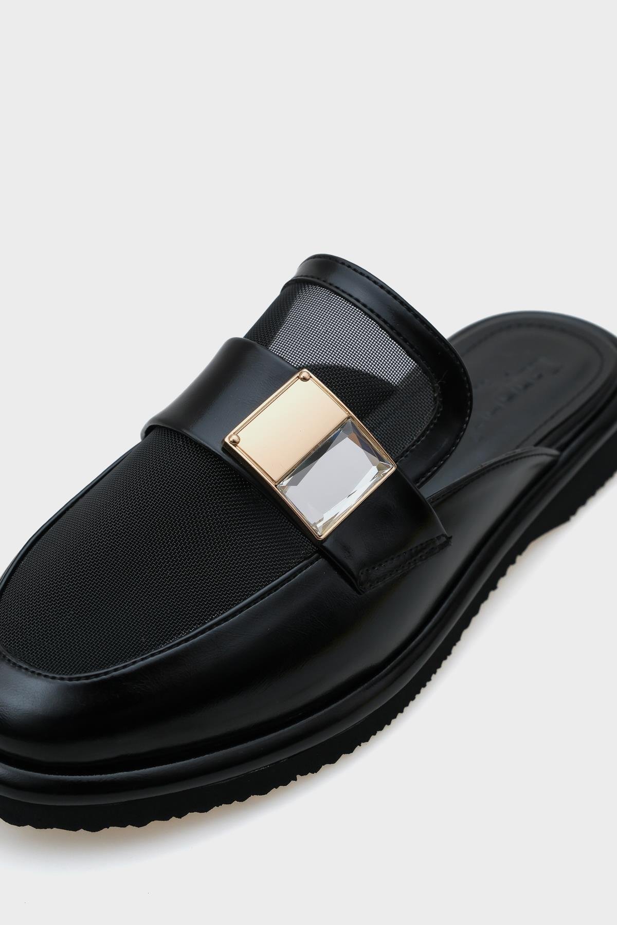 Capone Closed Toe Mesh Women Black Sandals
