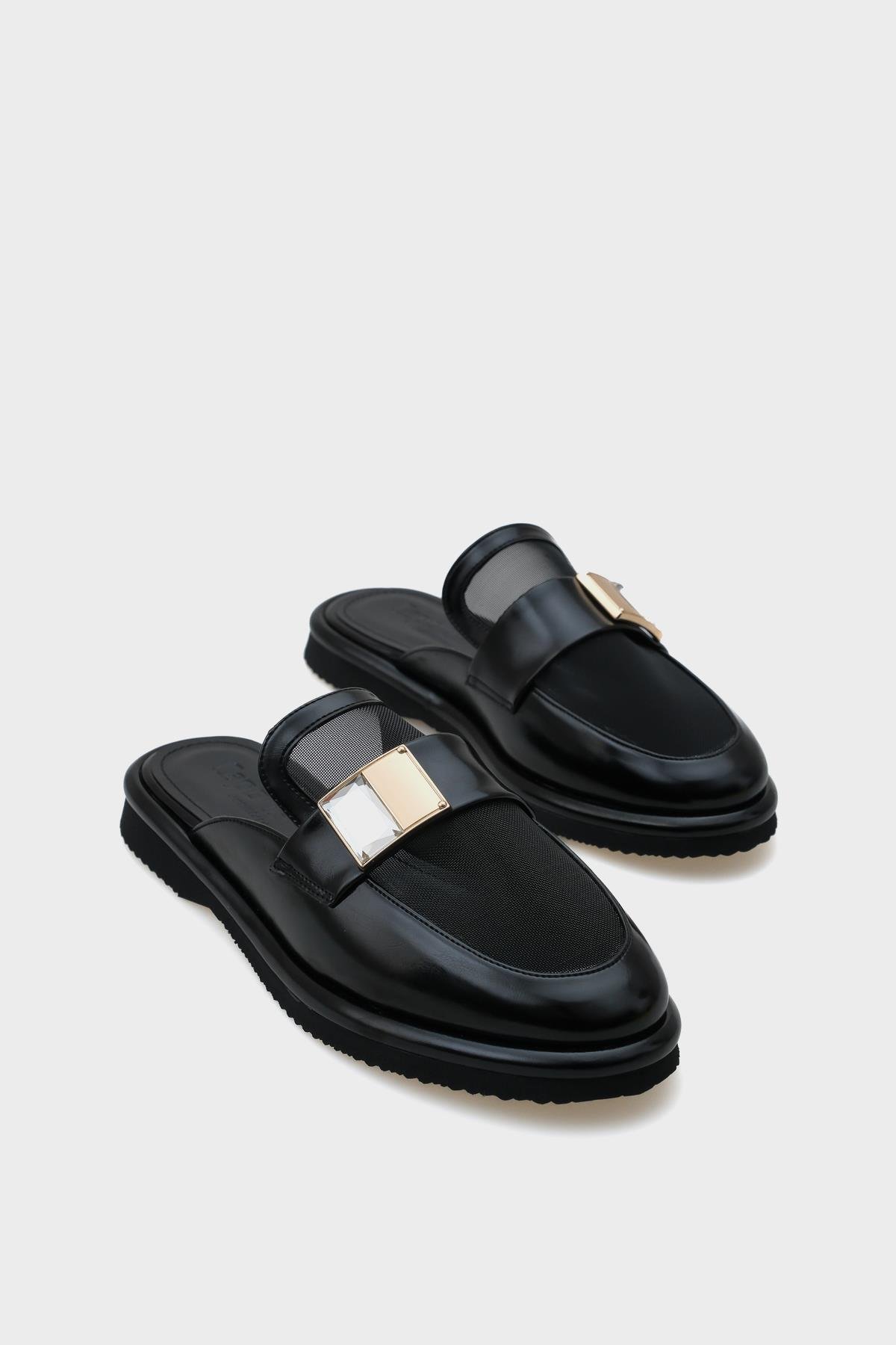 Capone Closed Toe Mesh Women Black Sandals