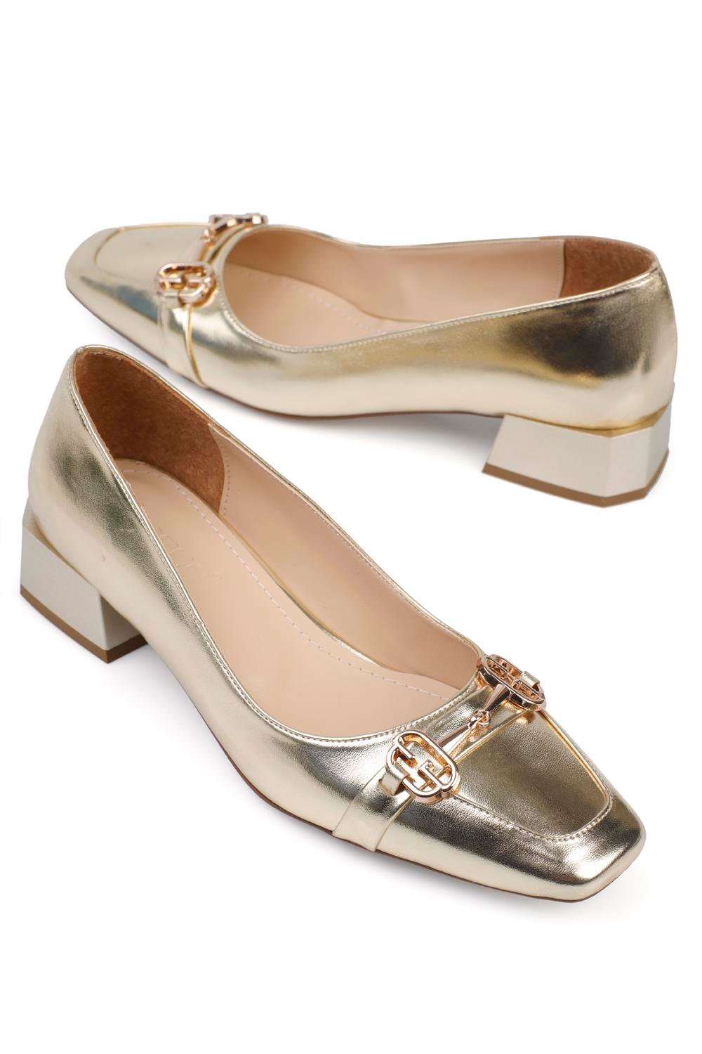 Capone Flat Toe Buckled Short Heel Woman Shoes