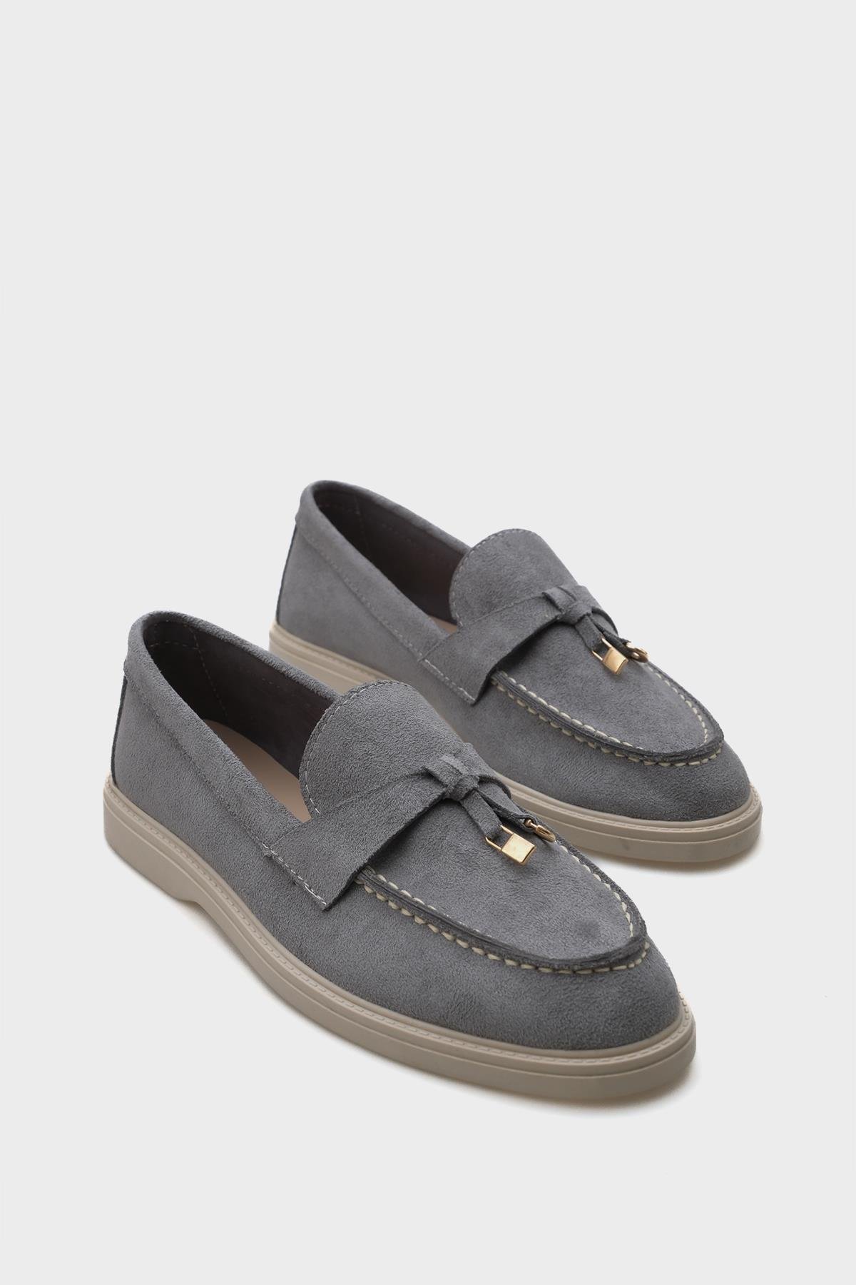 Capone Outfitters 001 Women Light Grey Loafer