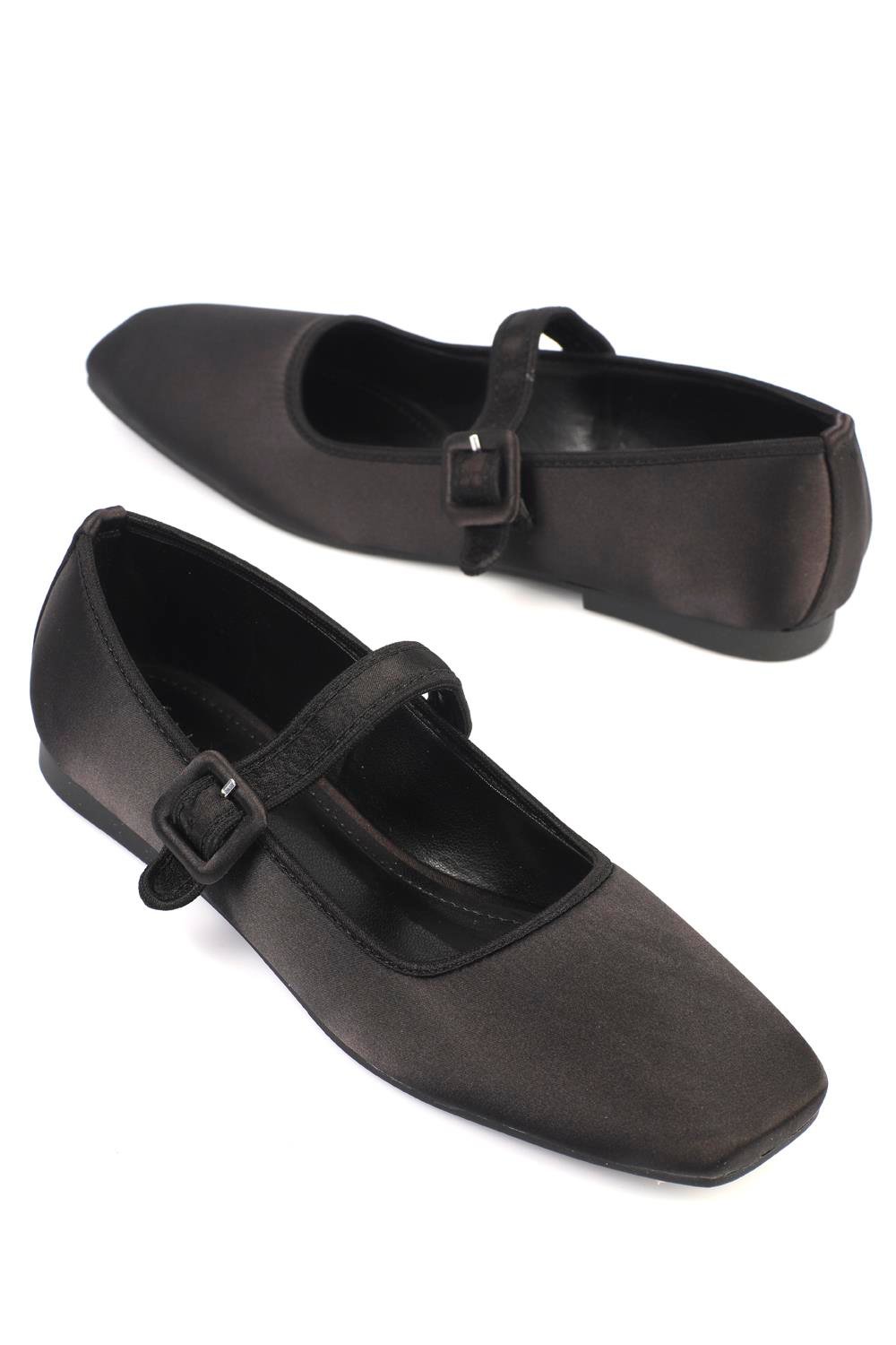 Capone Outfitters F14 Women Satin Black Ballerina