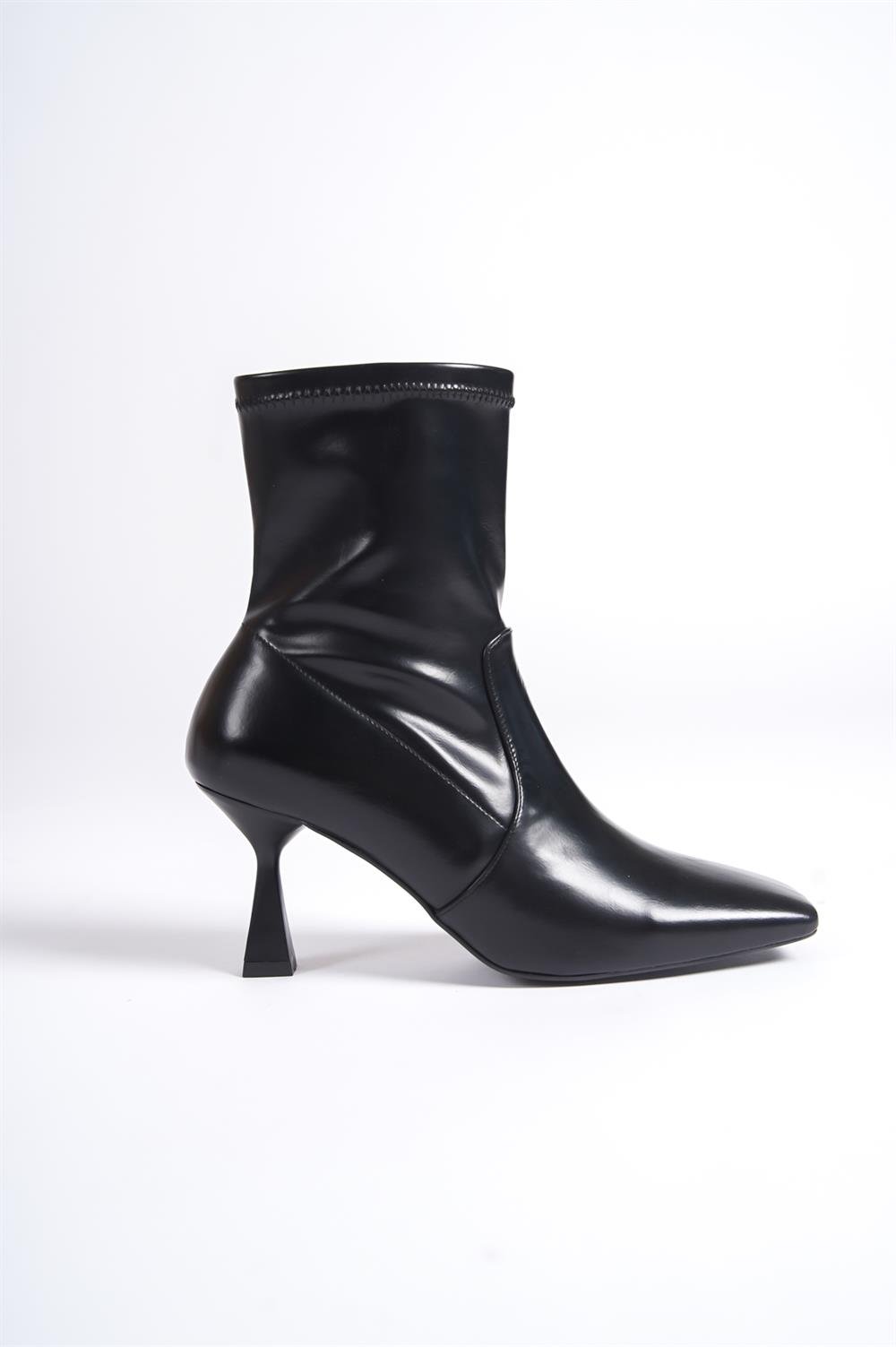 Capone Pointed Toe Woman Boots With Side Zipper