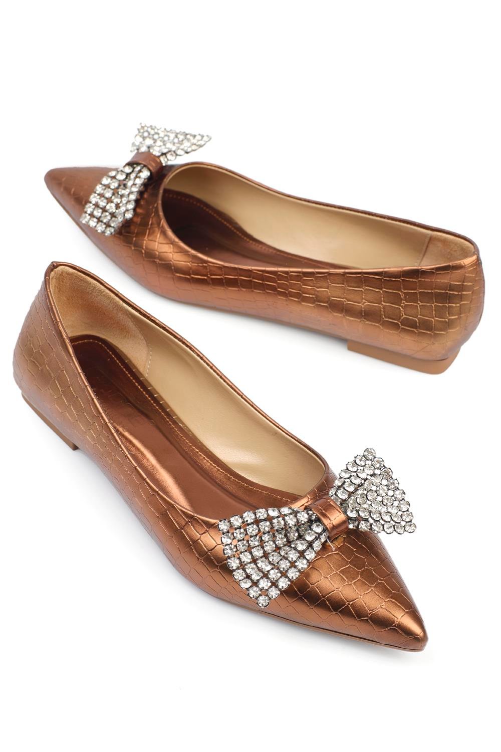 Capone Pointed Toe Woman Flats with Stones and Bow Crocodile Pattern