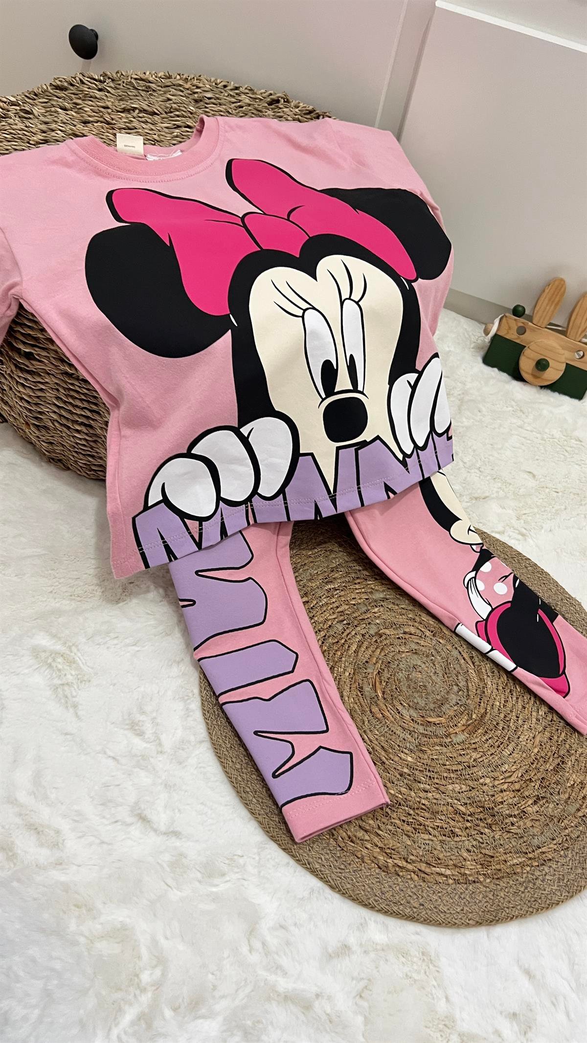 Disney pembe takım