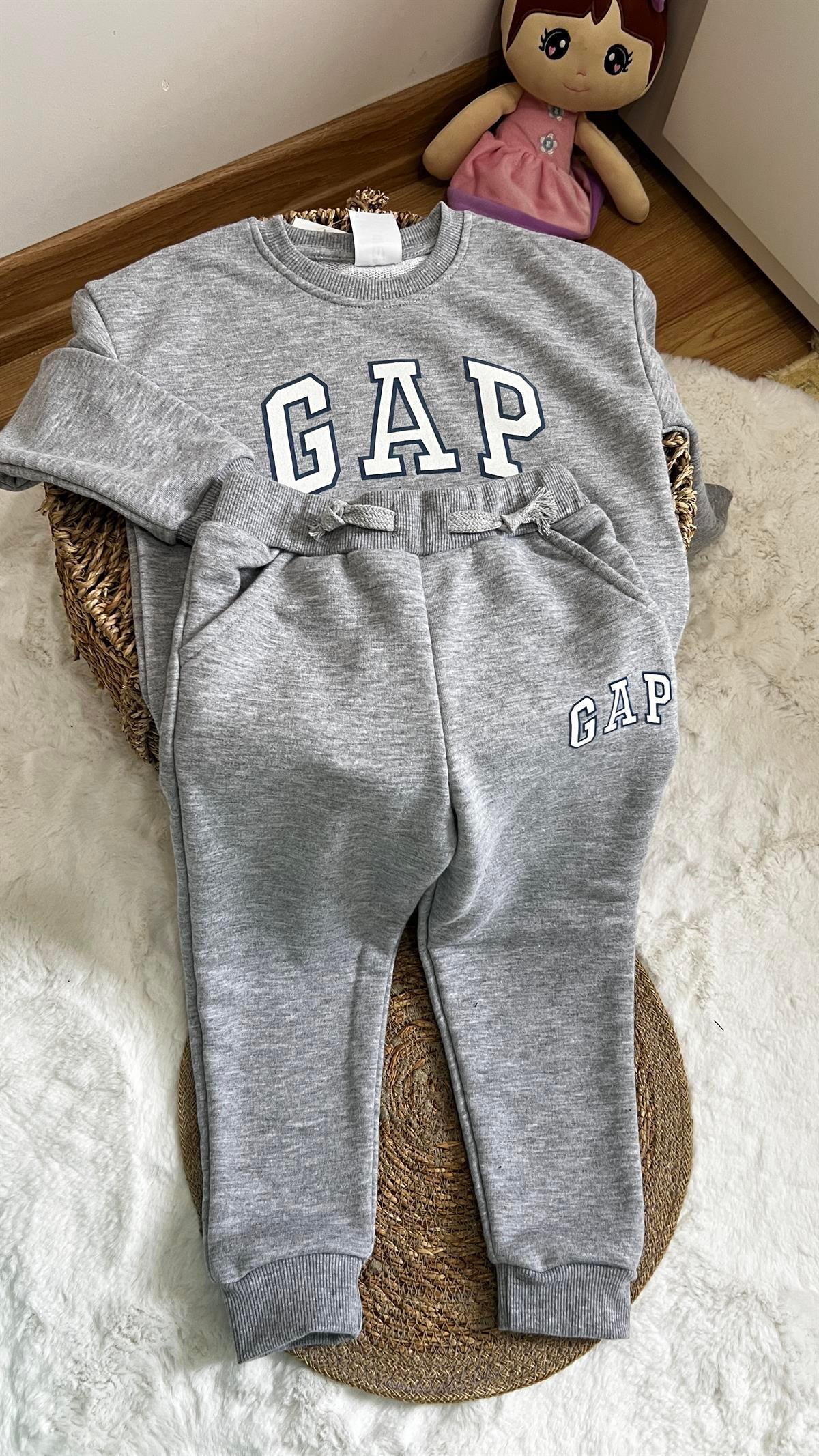 Gri gap cep detay 