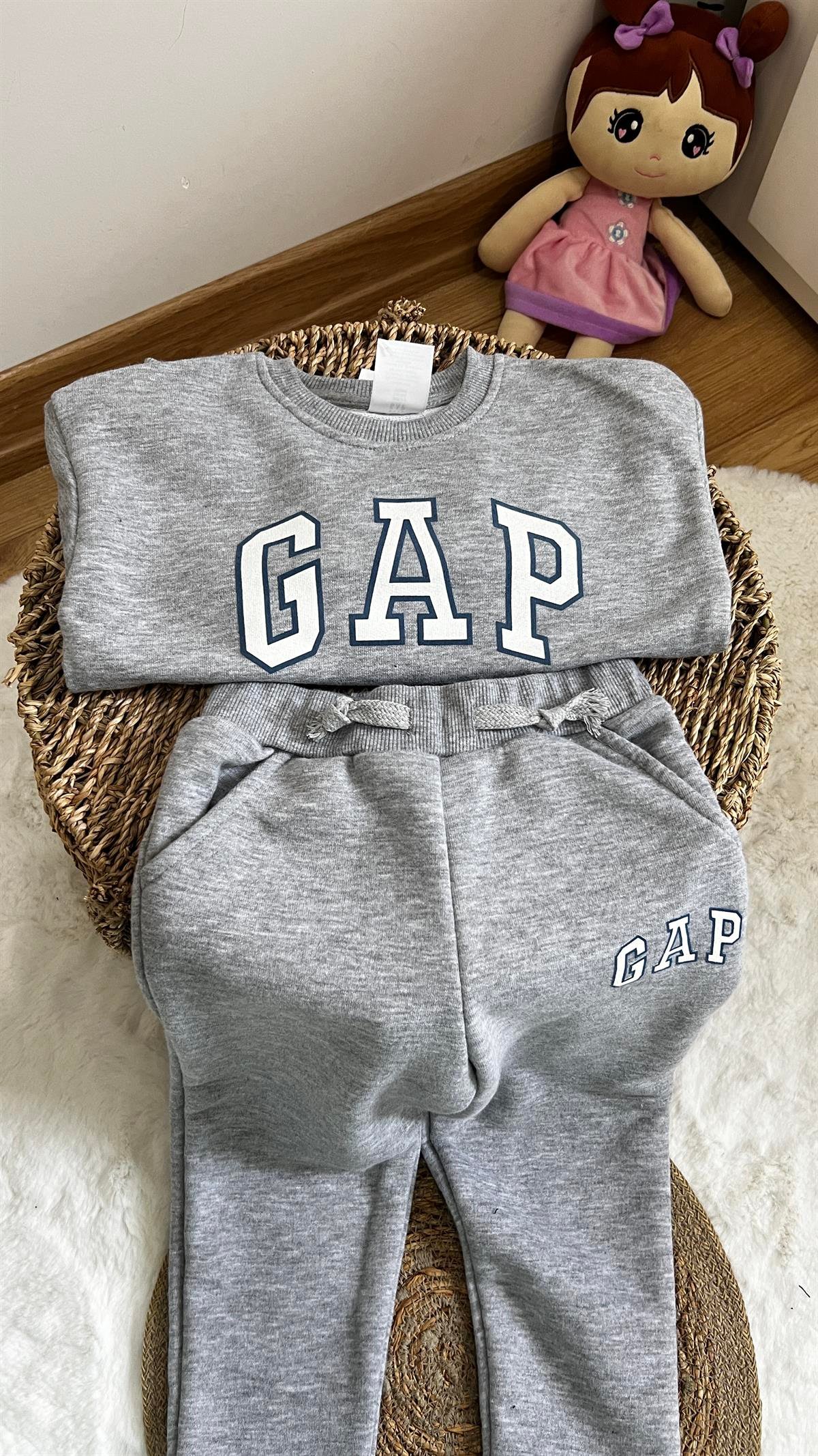 Gri gap cep detay 