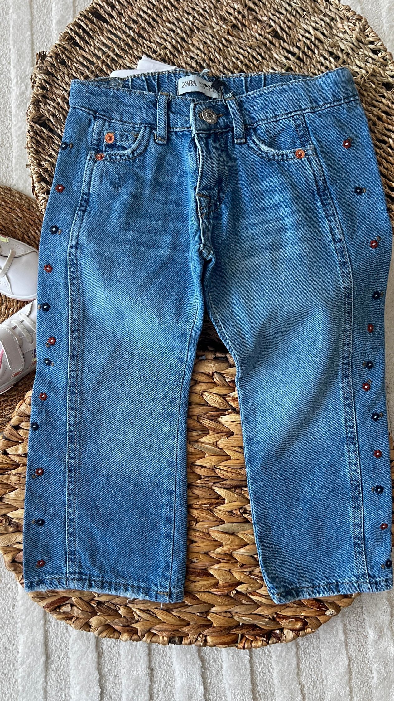 Nakışlı kız çocuk jean 