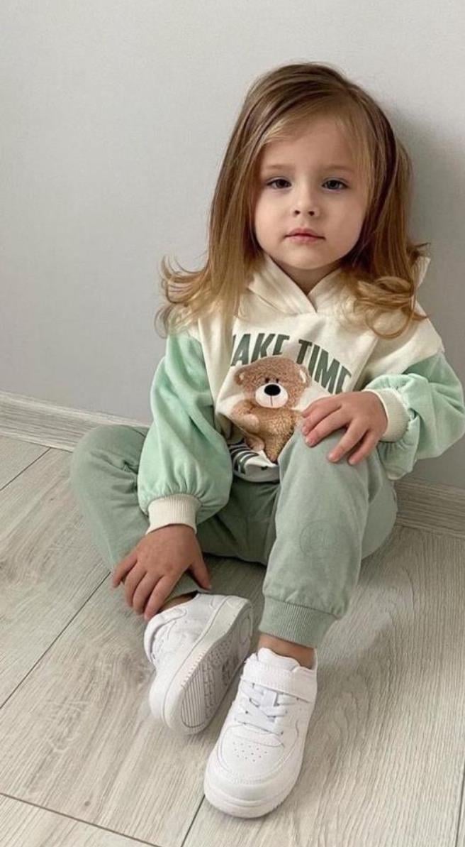 Ünisex takım  şardonludur 