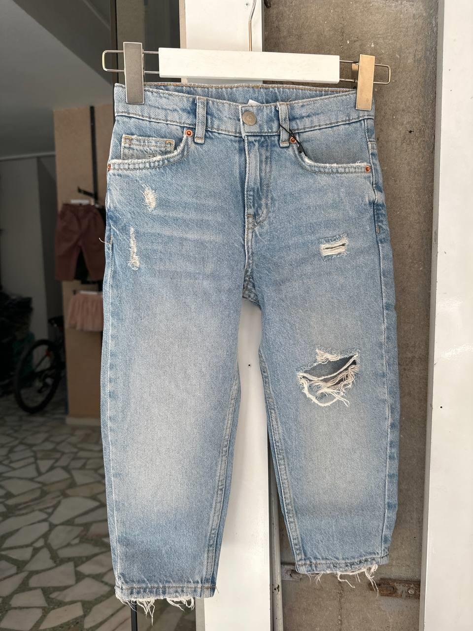 Unisex yırtık jean