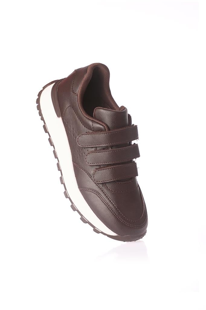 Rahatlık ve Şıklığı Bir Arada Sunan Kahverengi Kadın Sneaker