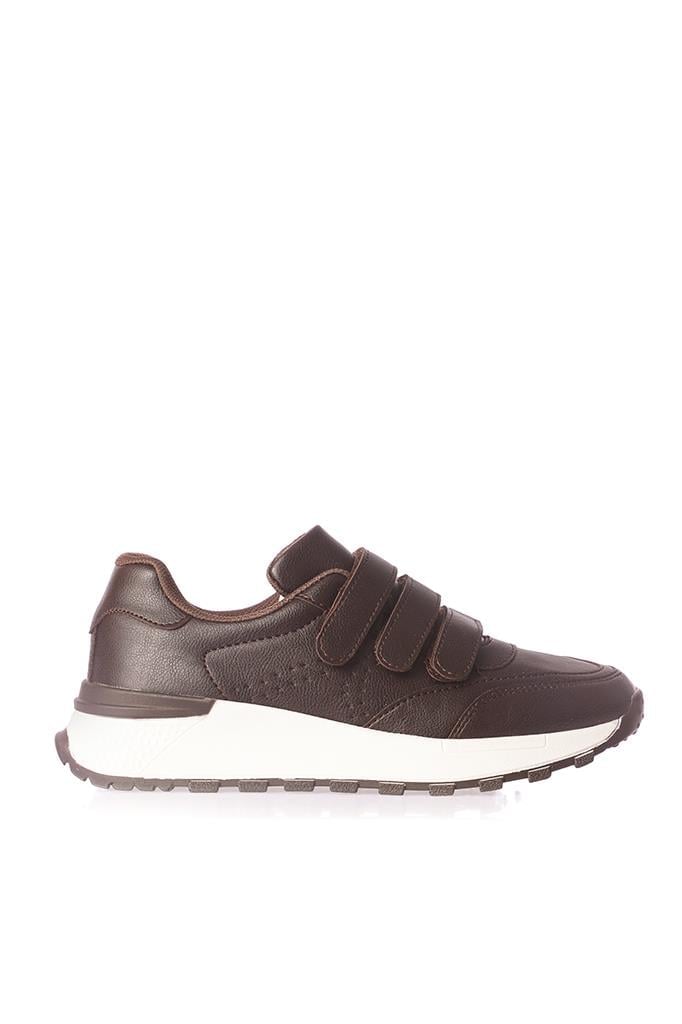 Rahatlık ve Şıklığı Bir Arada Sunan Kahverengi Kadın Sneaker