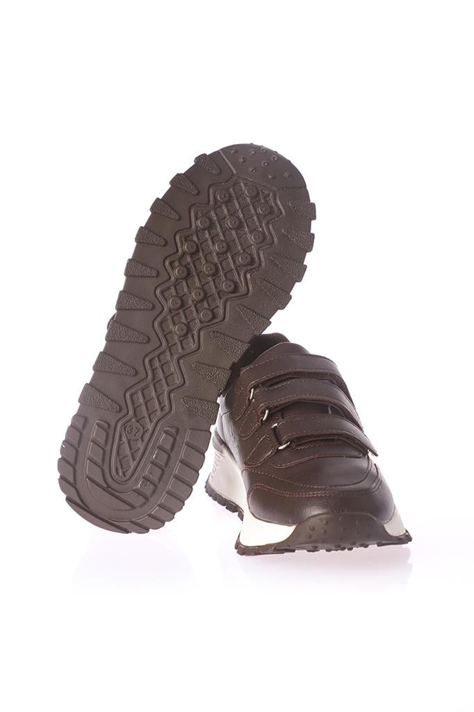 Rahatlık ve Şıklığı Bir Arada Sunan Kahverengi Kadın Sneaker