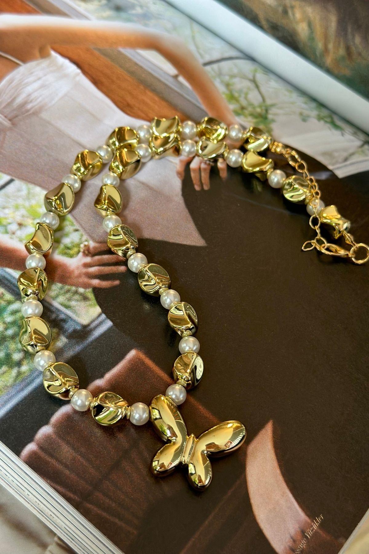 Gold Kelebek Model İnci Kolye