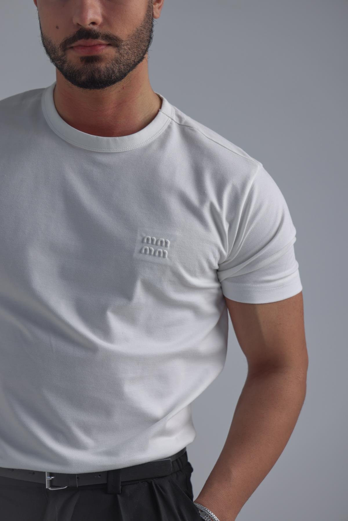 Minimal Baskılı T-Shirt Beyaz