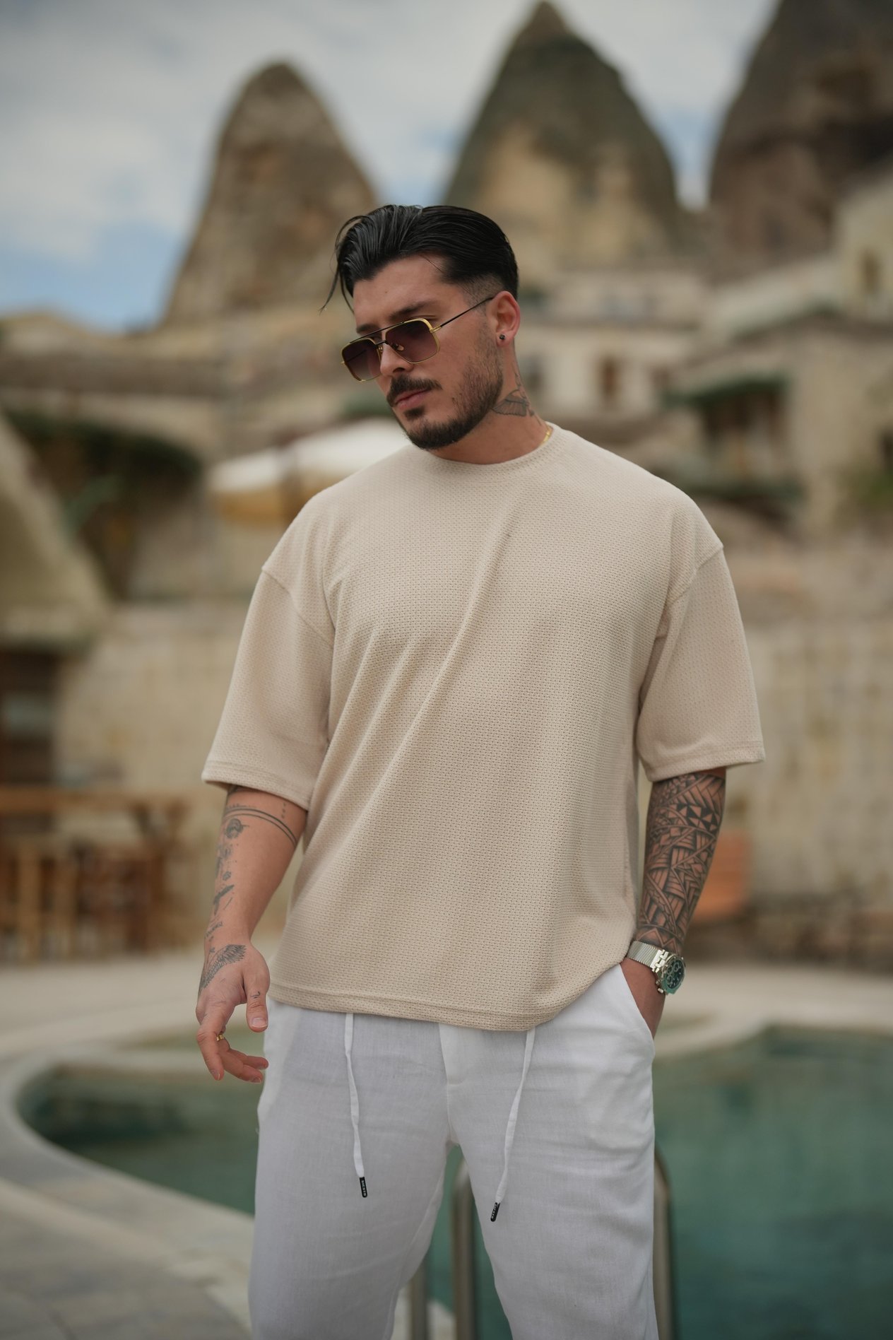 Noktalı Kumaş Pamuklu Oversize T-Shirt Bej