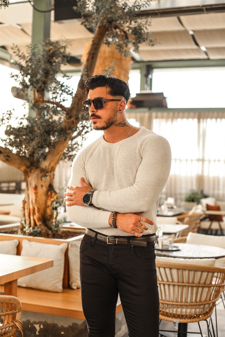Omuz Detay Örgülü Slim Fit Kazak