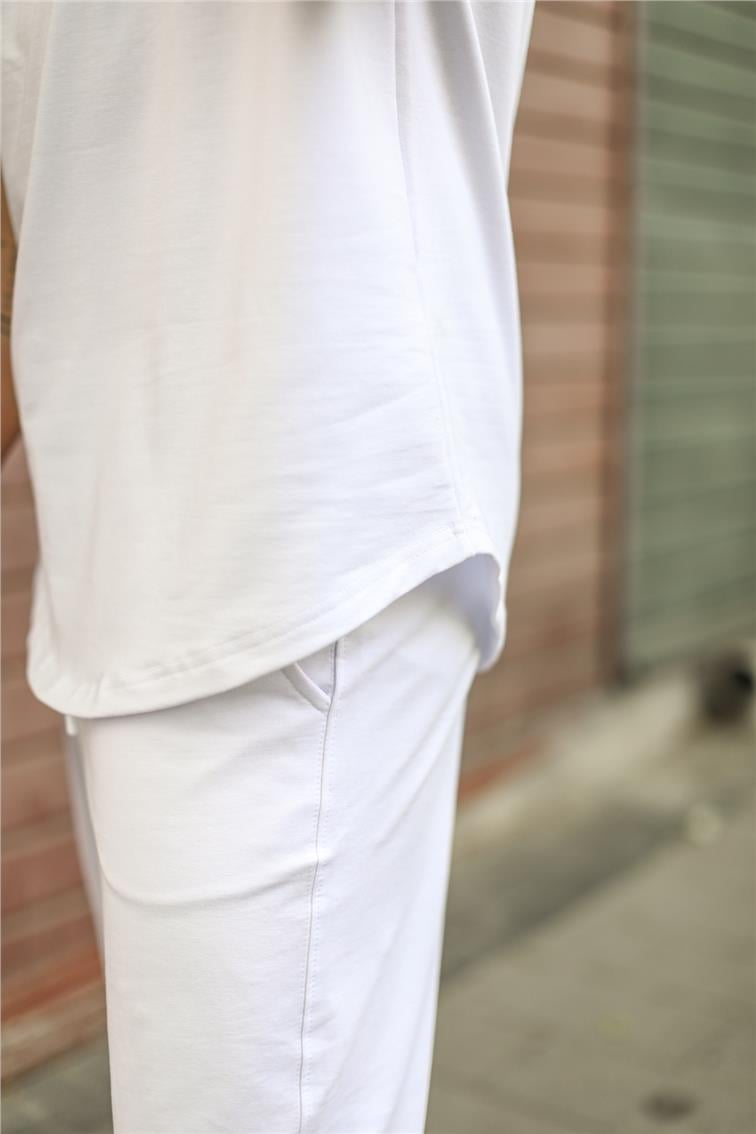 Oval Kesim Oversize T-Shirt Beyaz