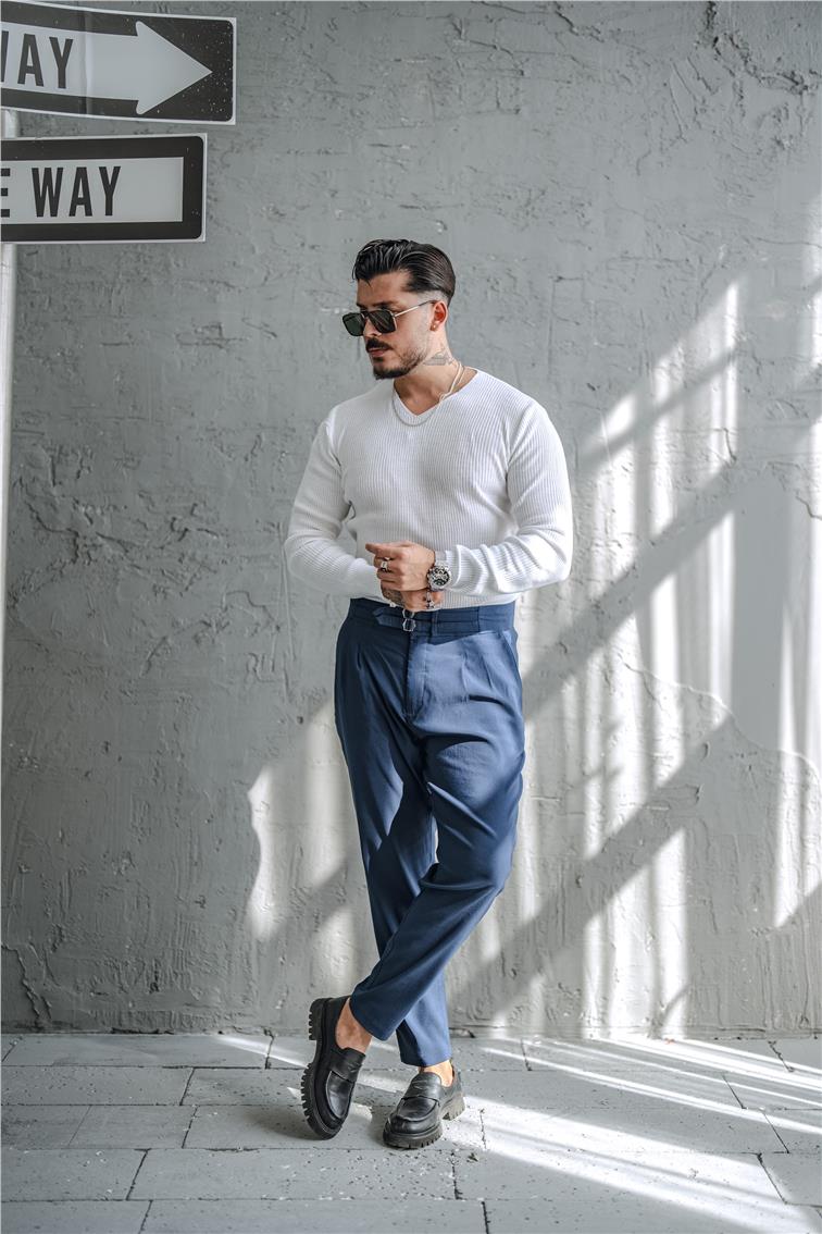 V Yaka Slim Fit Kazak Beyaz