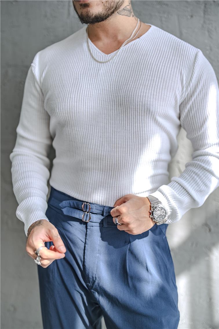 V Yaka Slim Fit Kazak Beyaz