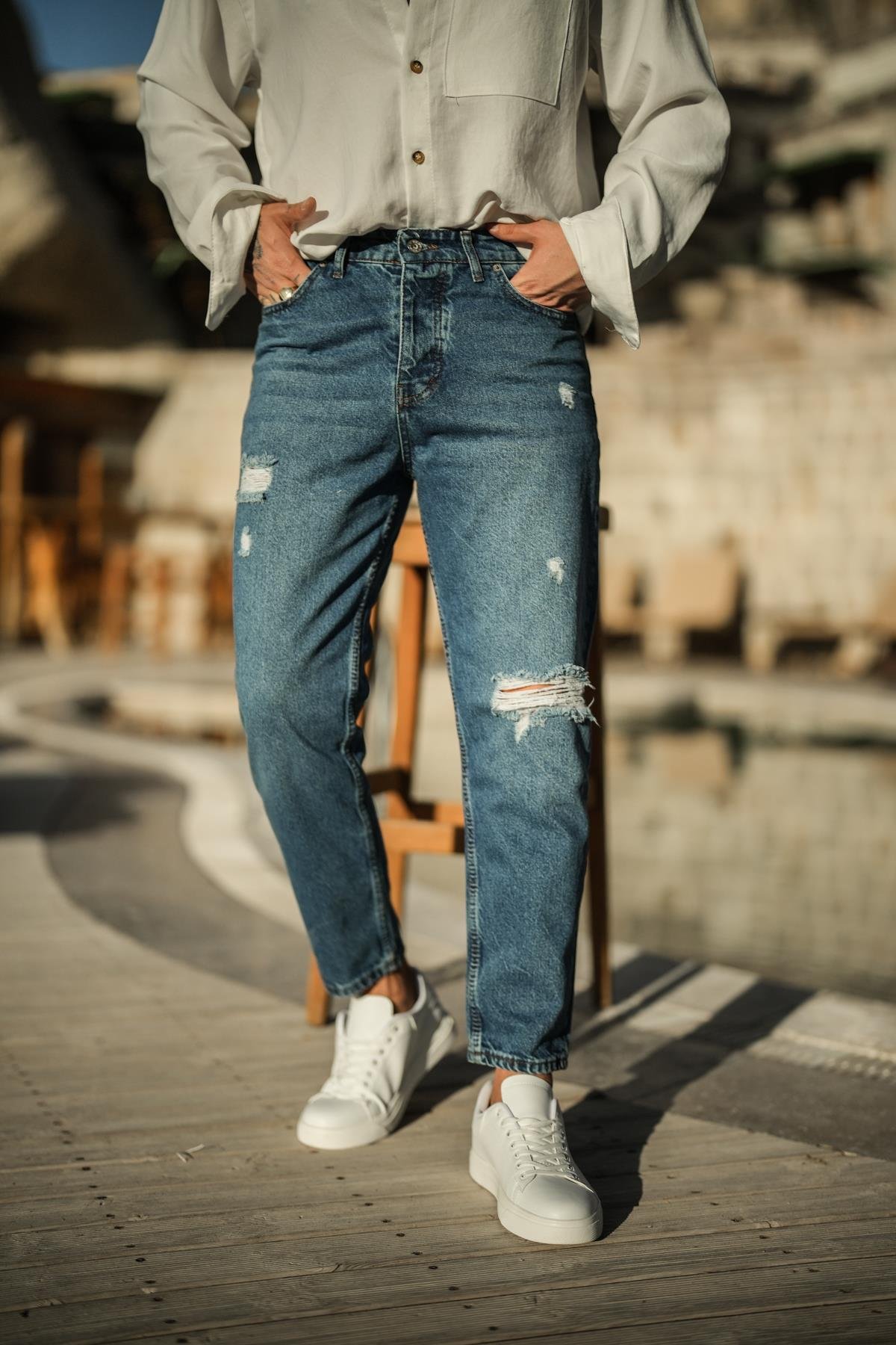 Yıkama Detaylı Mom Jean Mavi