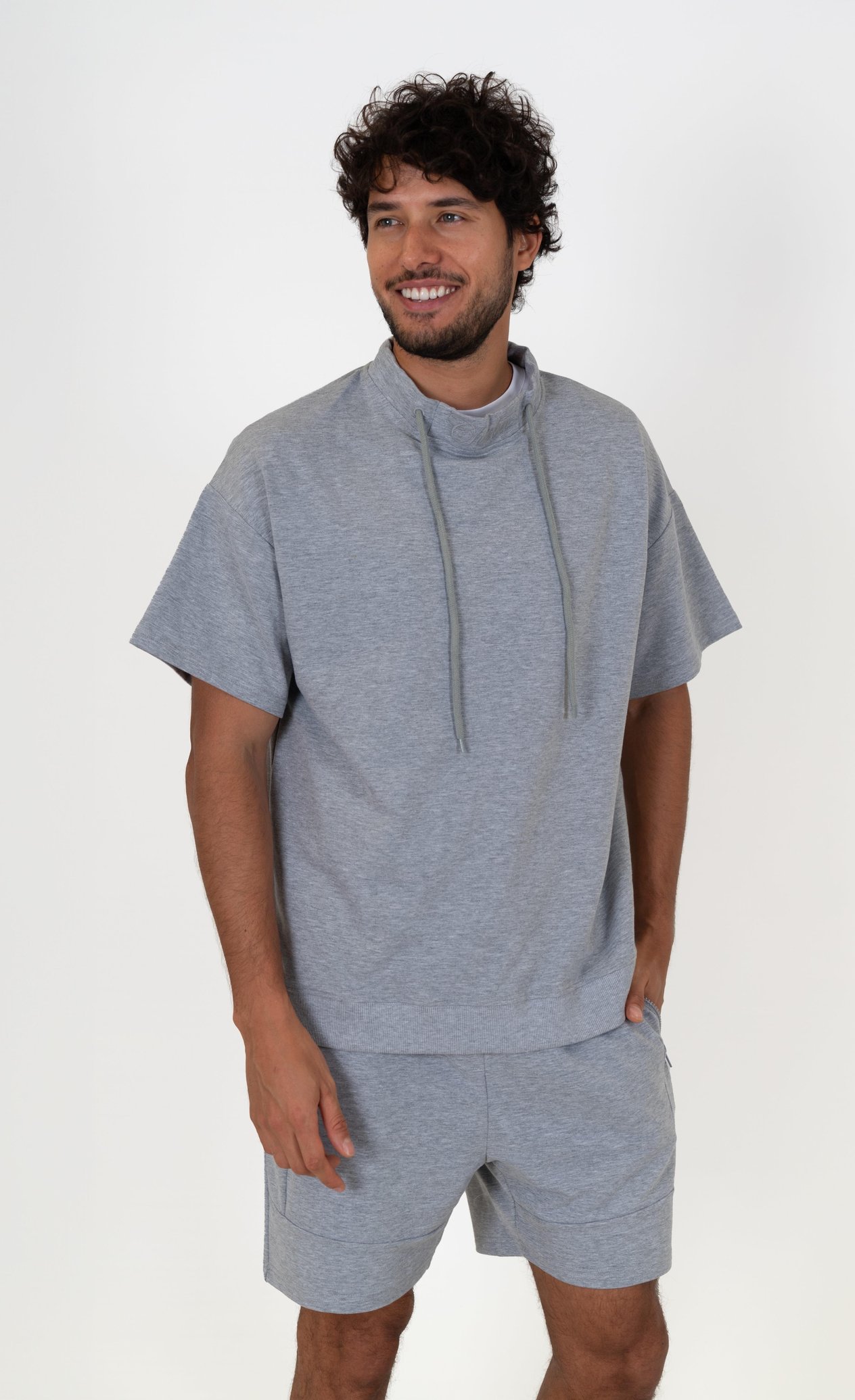 Chuba Erkek Logo Nakışlı Bağcıklı Dik Yaka Rahat Kesim Kısa Kollu Pamuklu Spor Sweatshirt Gri 23S2025