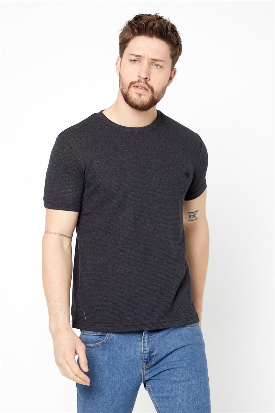 COMEOR Erkek Antrasit Göğüs Nakış Detaylı Slim Fit Kısa Kollu Bisiklet Yaka T-shirt