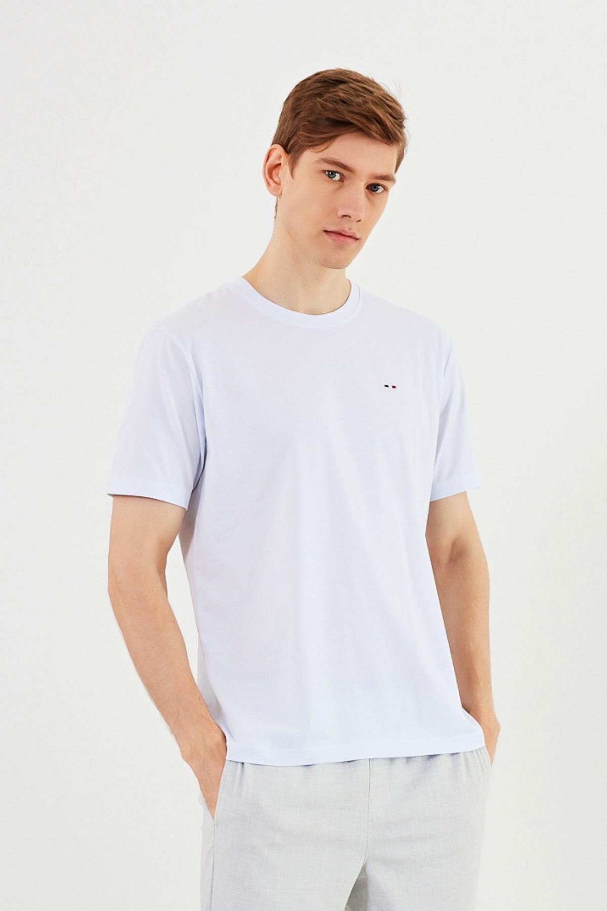 Erkek 3'lü Bisiklet Yaka T-shirt %100 Pamuk Nakış Detaylı Basic Siyah-Beyaz-Lacivert Tişört