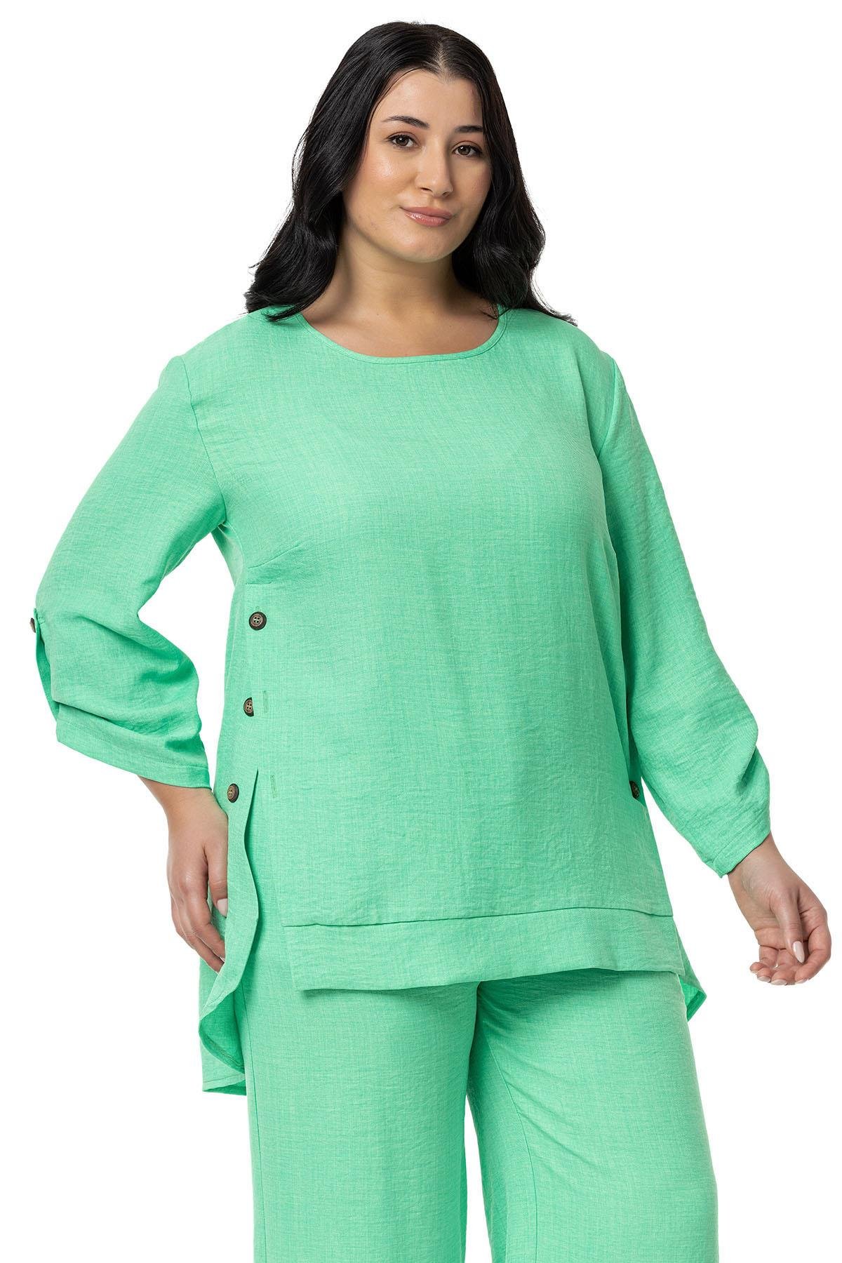 Blouse&pants setsDisentis Modest Büyük Beden Yanları Düğme Detaylı Bluz Pantolon Yeşil İkili TakımDISENTIS MODESTBüyük Beden Yanları Düğme Detaylı Bluz Pantolon Yeşil İkili Takım