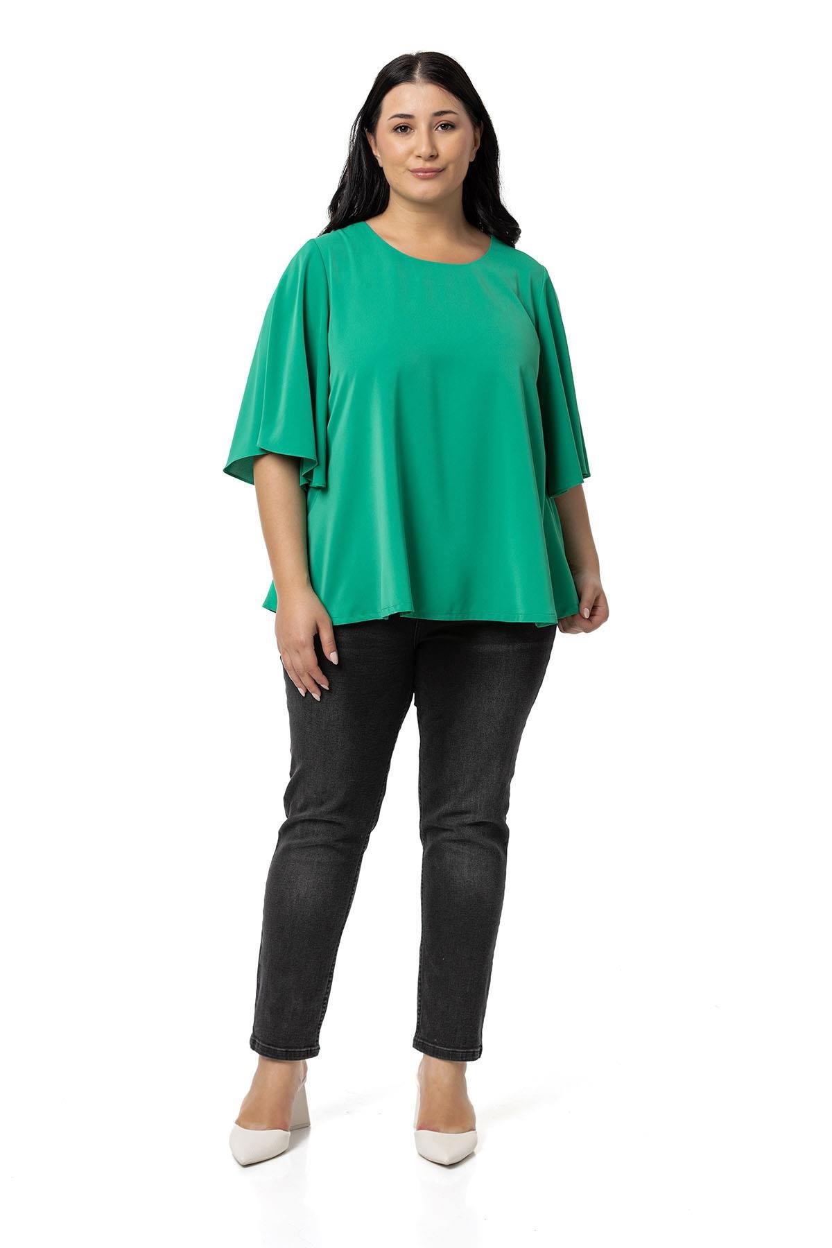 BluzDisentis Modest Büyük Beden Geniş Kısa Kollu Benetton Yeşili BluzDISENTIS MODESTBüyük Beden Geniş Kısa Kollu Benetton Yeşili Bluz
