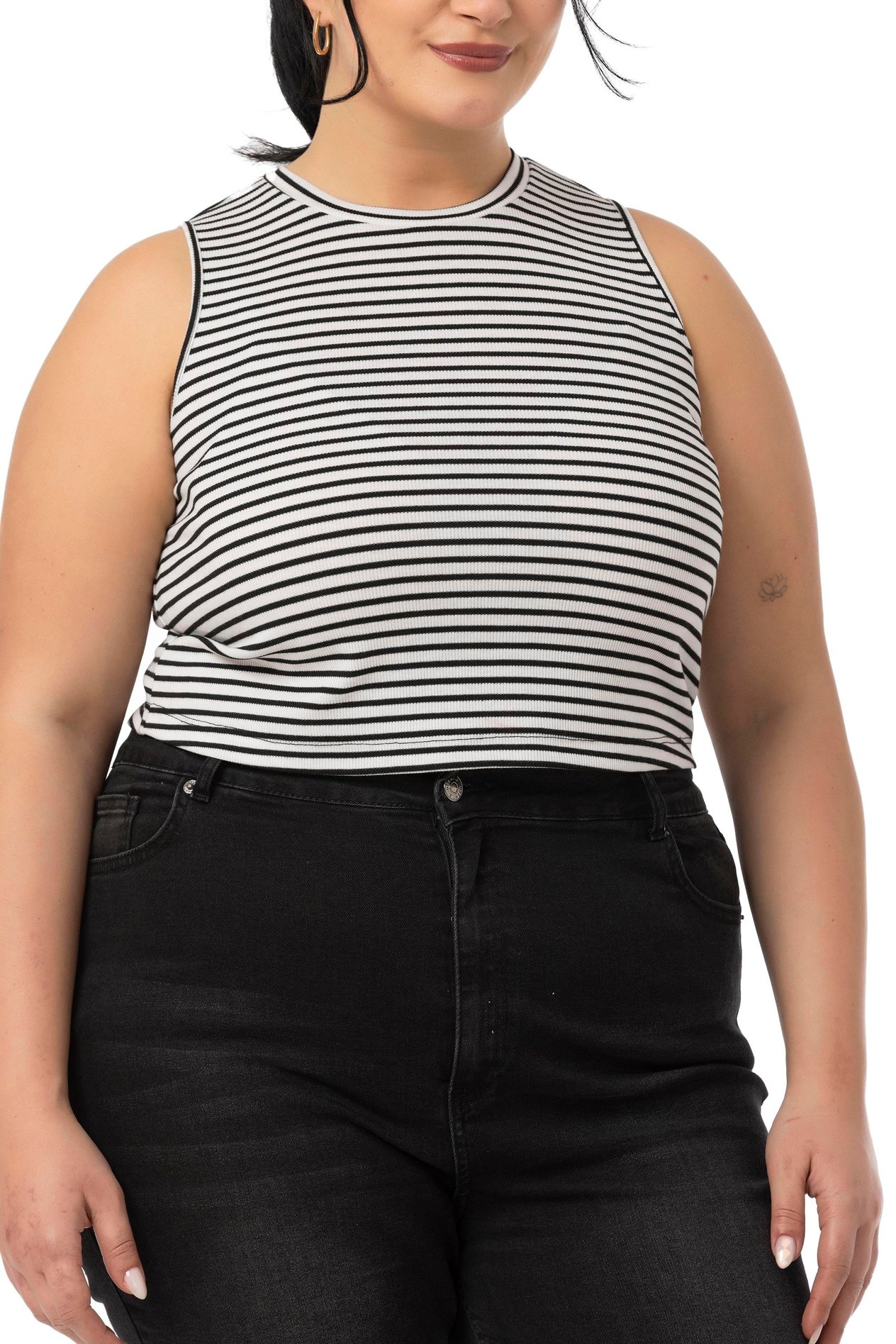 Body | TopsDisentis Modest Büyük Beden İnce Çizgili Kısa Beyaz BodyDISENTIS MODESTBüyük Beden İnce Çizgili Kısa Beyaz Body