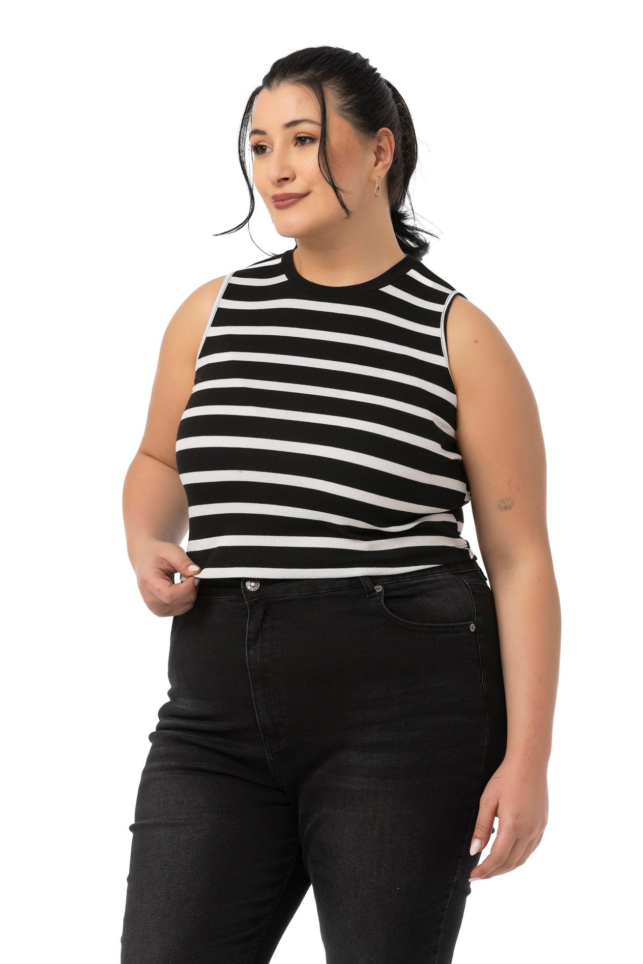 Body | TopsDisentis Modest Büyük Beden Kalın Çizgili Kısa Siyah Beyaz BodyDISENTIS MODESTBüyük Beden Kalın Çizgili Kısa Siyah Beyaz Body