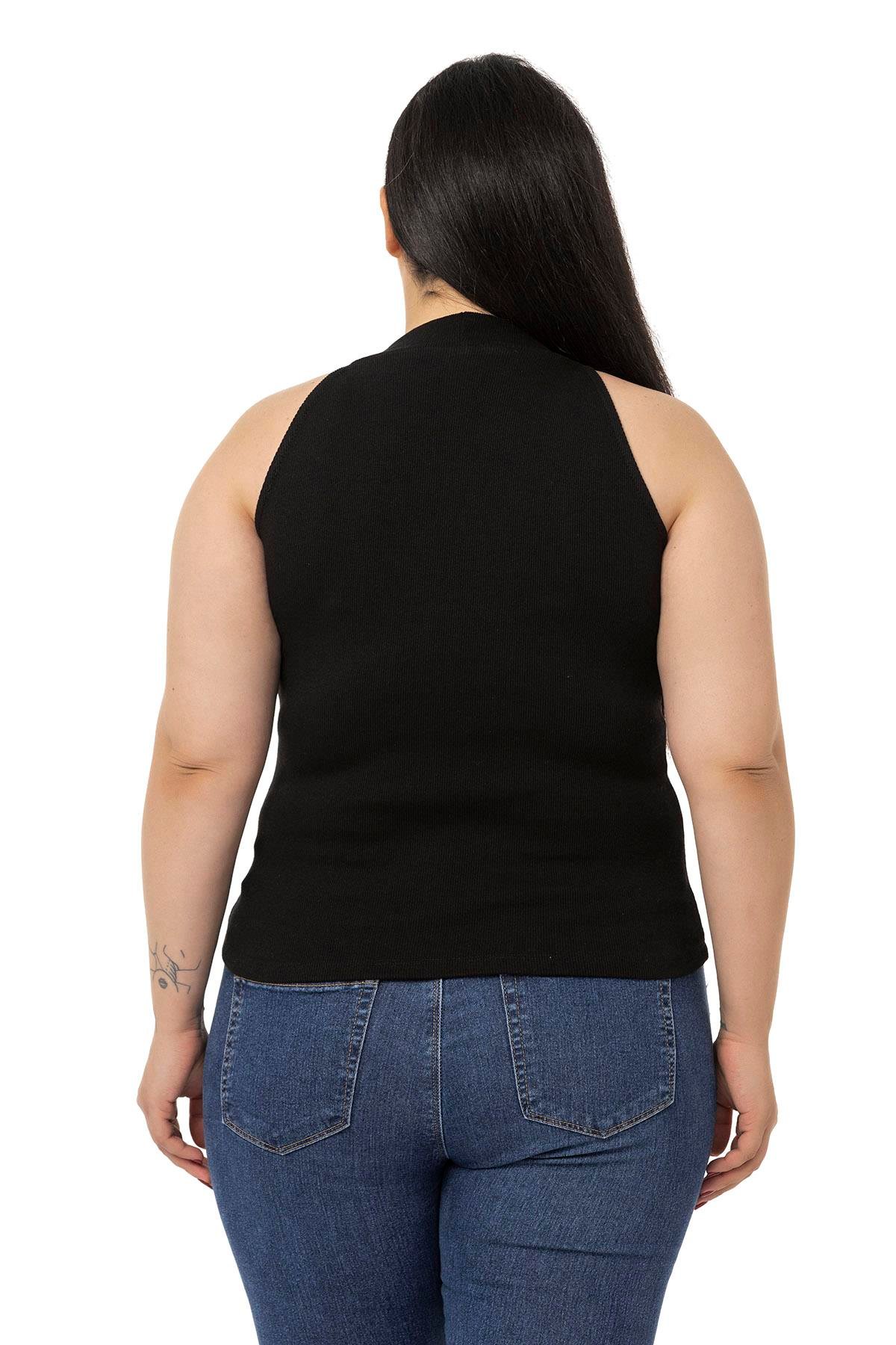 DISENTIS MODEST GENC BUYUK BEDEN KAŞKORSE YARIM BALIKCI HALTER YAKA BODYDISENTIS MODESTBüyük Beden Halter Yaka Yarım Balıkçı Fitilli Kaşkorse Siyah Body