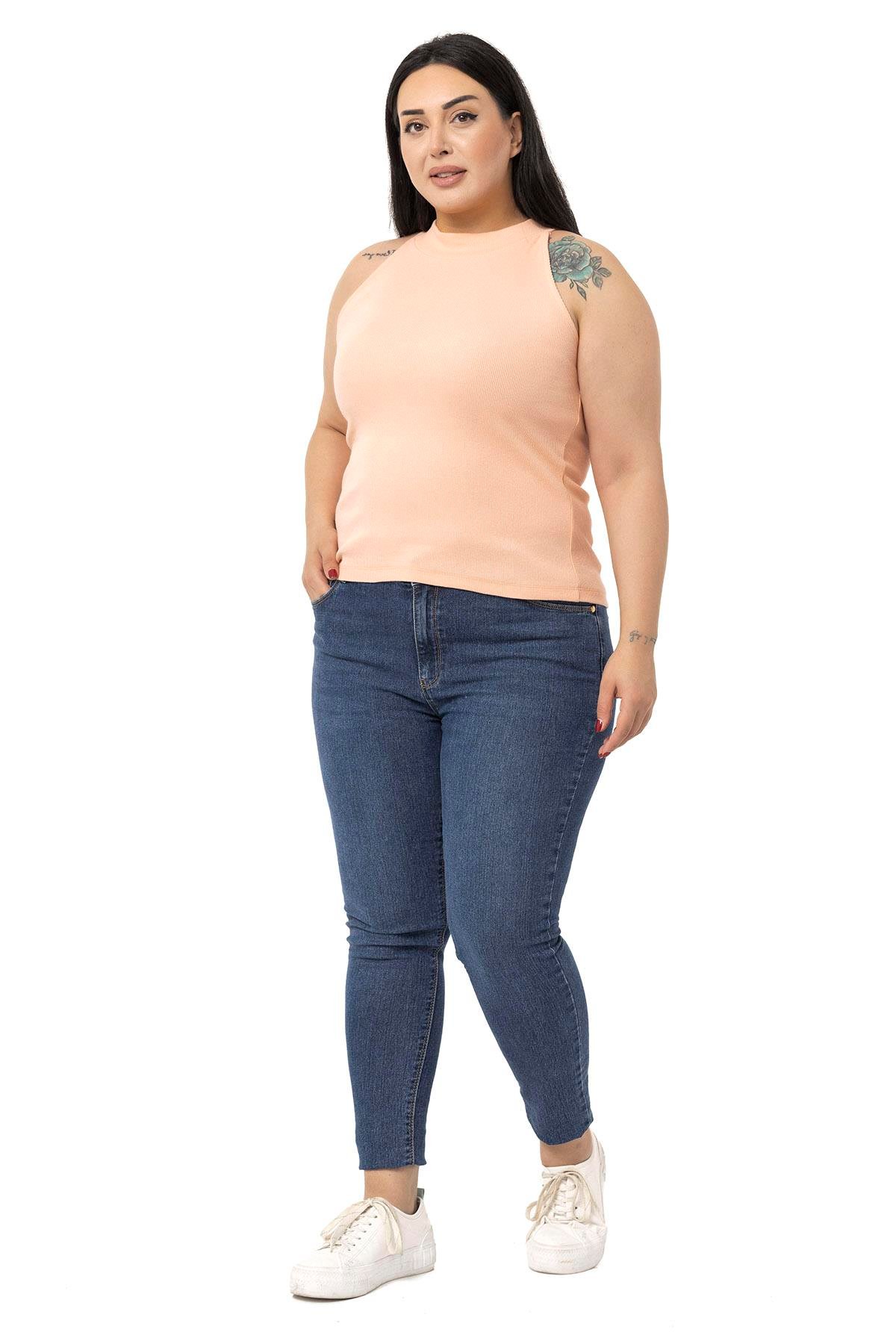 DISENTIS MODEST GENC BUYUK BEDEN KAŞKORSE YARIM BALIKCI HALTER YAKA BODYDISENTIS MODESTBüyük Beden Halter Yaka Yarım Balıkçı Fitilli Kaşkorse Somon Body