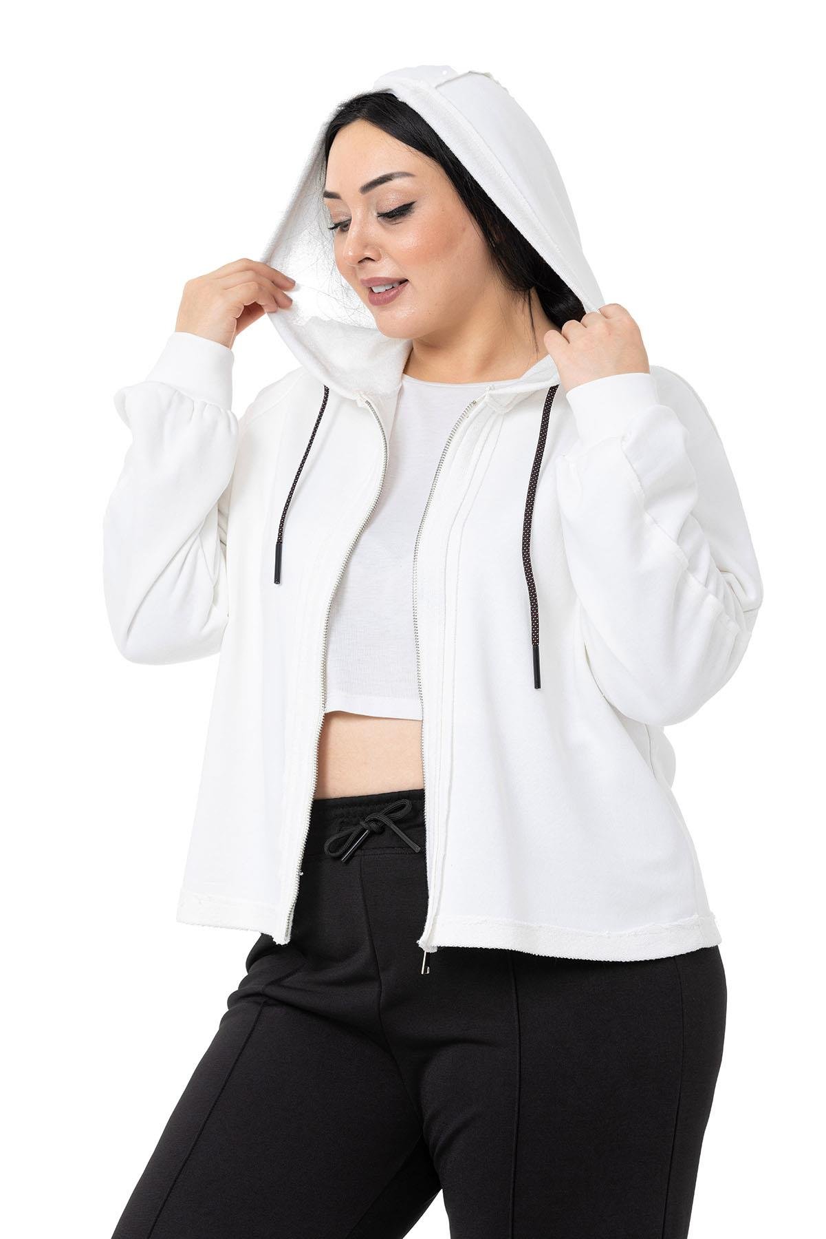 DISENTIS, BIG SIZE, HIRKA, KAPÜŞONLU SWET, KAPÜŞONLU HIRKA, ÜÇ İPLİK, BÜYÜK BEDENDISENTIS MODESTBüyük Beden Kapüşonlu Fermuarlı Üç İplik Beyaz Sweatshirt
