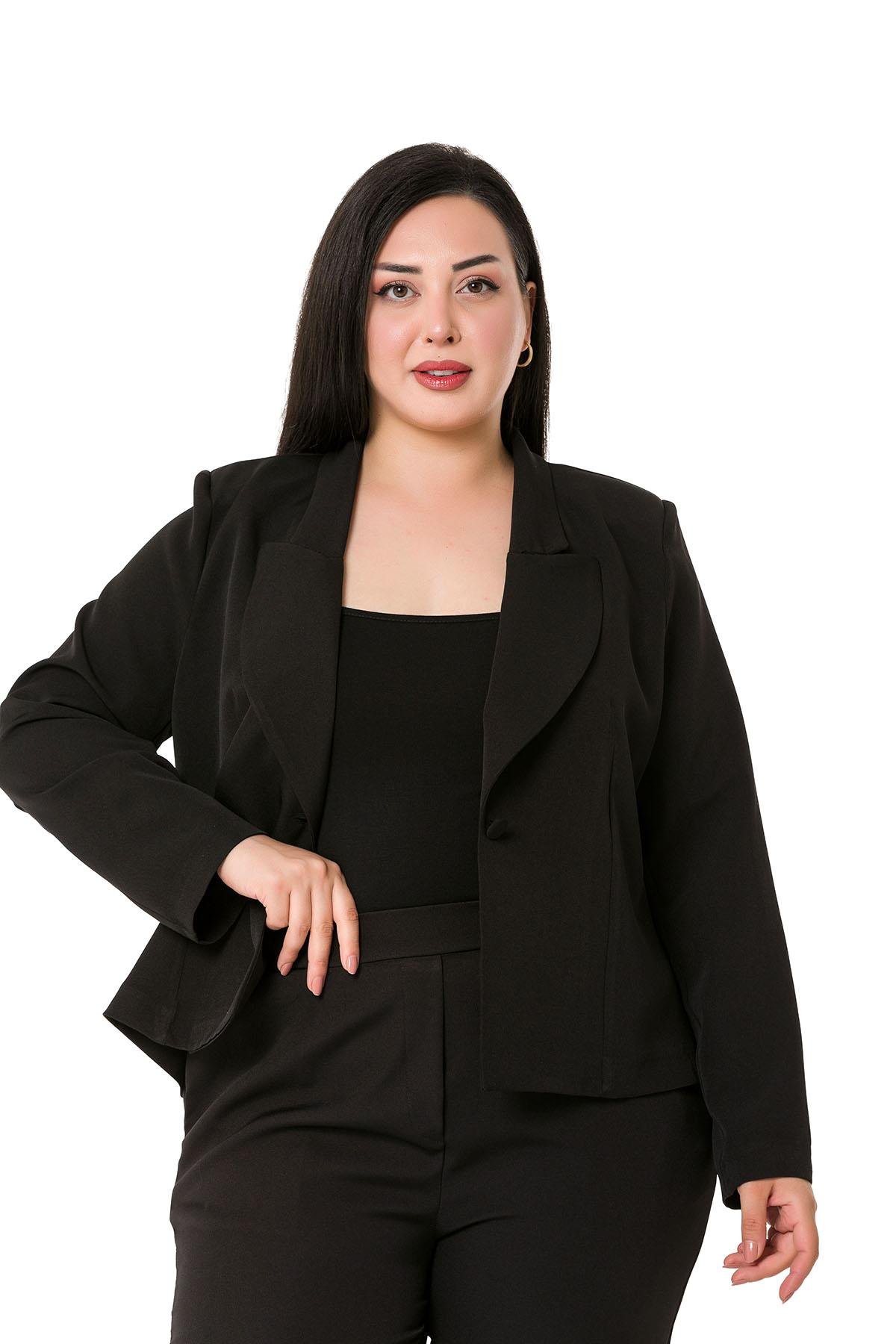 Büyük Beden Yaka Detaylı Vatkalı Astarsız Kısa Siyah Ceket