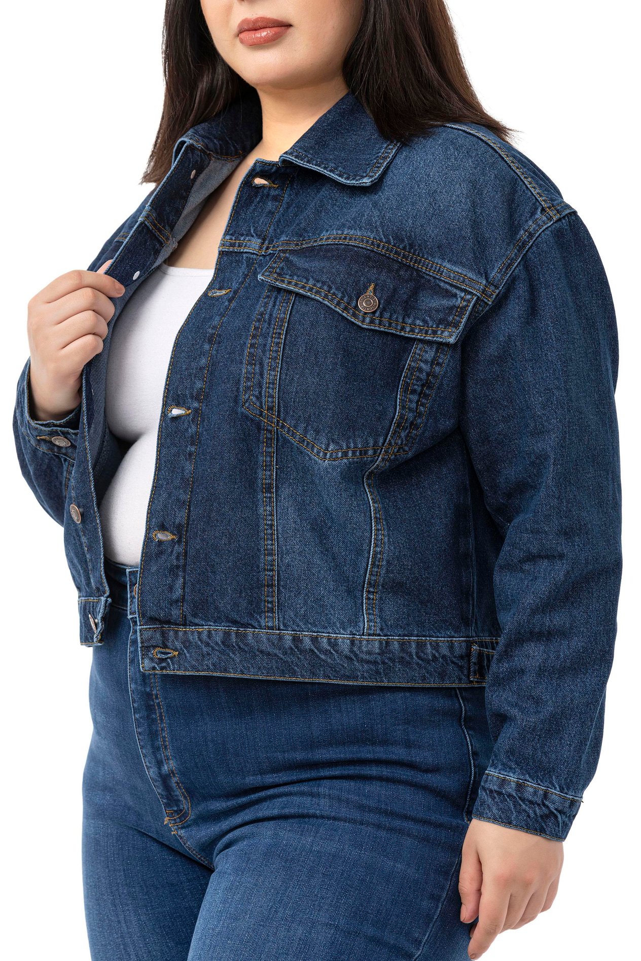 CeketDisentis Modest Büyük Göğüsten Çift Cepli Kısa Lacivert Denim CeketDISENTIS MODESTBüyük Beden Göğüsten Çift Cepli Kısa Lacivert Denim Ceket