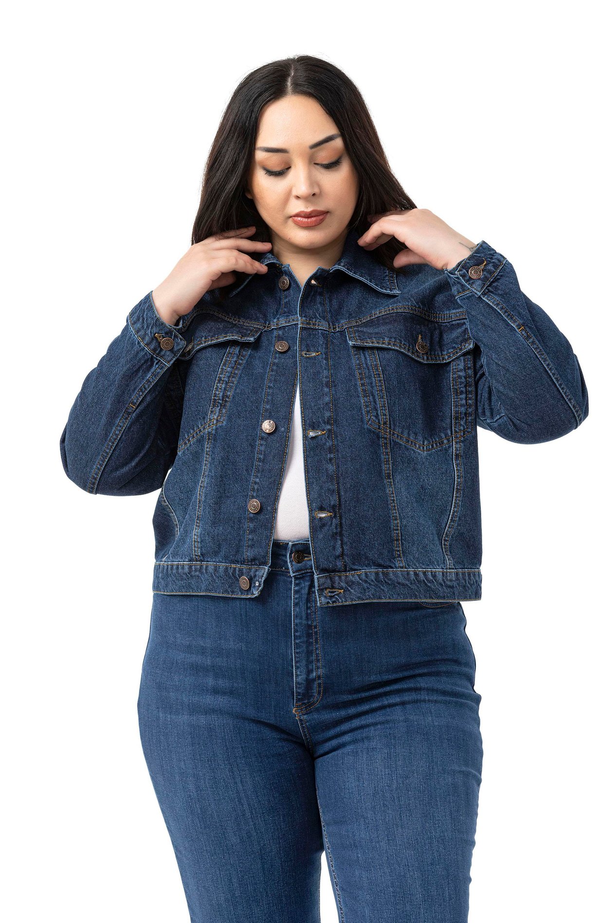 CeketDisentis Modest Büyük Göğüsten Çift Cepli Kısa Lacivert Denim CeketDISENTIS MODESTBüyük Beden Göğüsten Çift Cepli Kısa Lacivert Denim Ceket