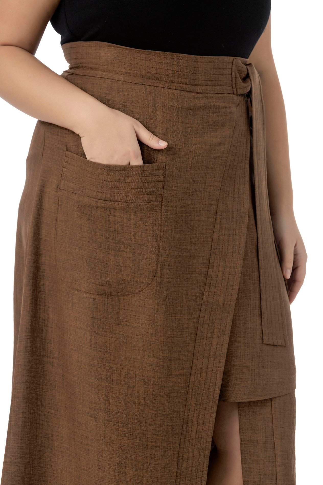 SkirtsDisentis Modest Büyük Beden Önden Yırtmaçlı Süs Bağlama Detaylı Torba Cepli Kahverengi Midi EtekDISENTIS MODESTBüyük Beden Önden Yırtmaçlı Süs Bağlama Detaylı Torba Cepli Kahverengi Midi Etek