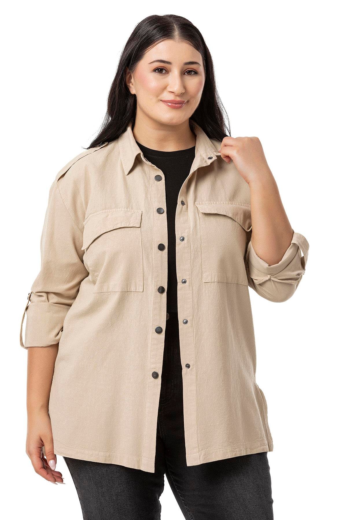 ShirtsDisentis Modest Büyük Beden Omuzdan Apoletli Katlamalı Kollu Yırtmaçlı Çıtçıtlı Ekru Gömlek DISENTIS MODESTBüyük Beden Omuzdan Apoletli Katlamalı Kollu Yırtmaçlı Çıtçıtlı Ekru Gömlek 