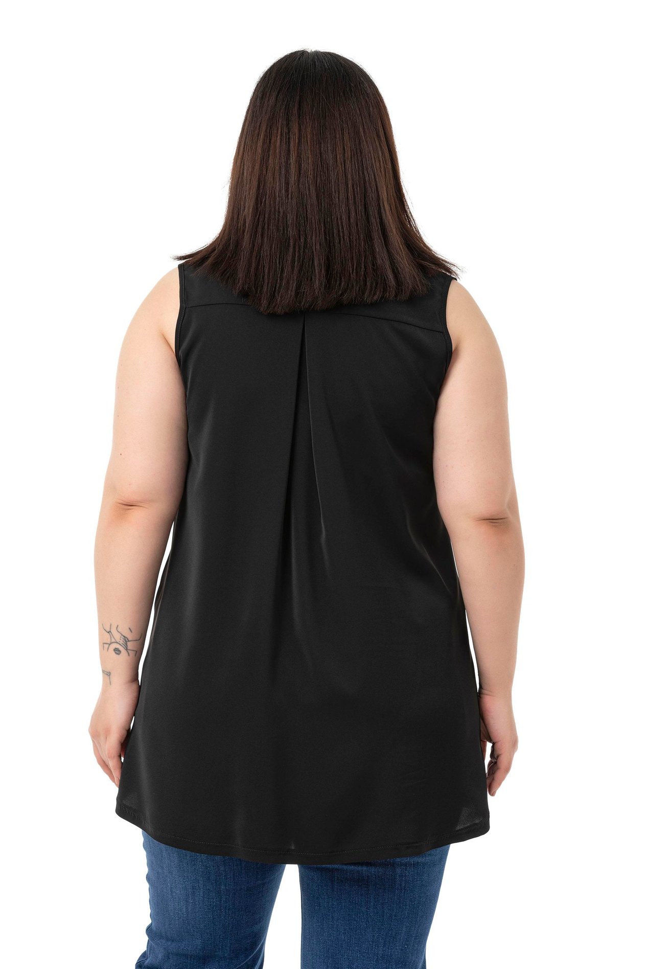 ShirtsDisentis Modest Büyük Beden Sırtta Plikaşe Detaylı Kolsuz Siyah GömlekDISENTIS MODESTBüyük Beden Sırtta Plikaşe Detaylı Kolsuz Siyah Gömlek