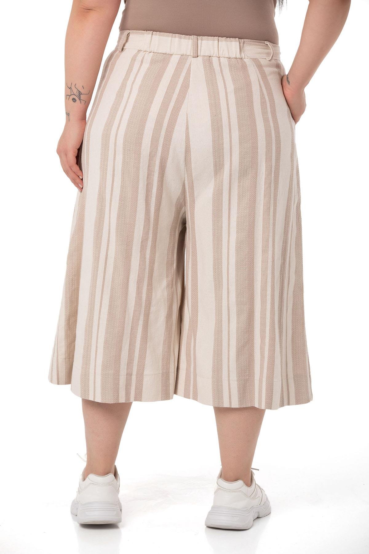 PantolonDISENTIS MODEST BÜYÜK BEDEN BOL PAÇA CEPLİ BERMUDA LACİVERT PANTOLONDISENTIS MODESTBüyük Beden Bol Paça Cepli Bermuda Bej Rengi Pantolon