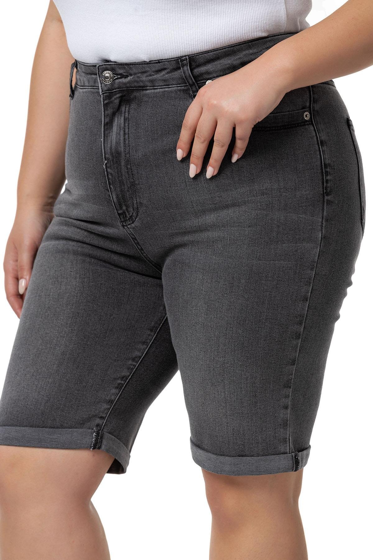 Şort | BermudaDisentis Modest Büyük Beden Paçası Katlamalı Beş Cepli Denim Antrasit ŞortDISENTIS MODESTBüyük Beden Paçası Katlamalı Beş Cepli Denim Antrasit Şort