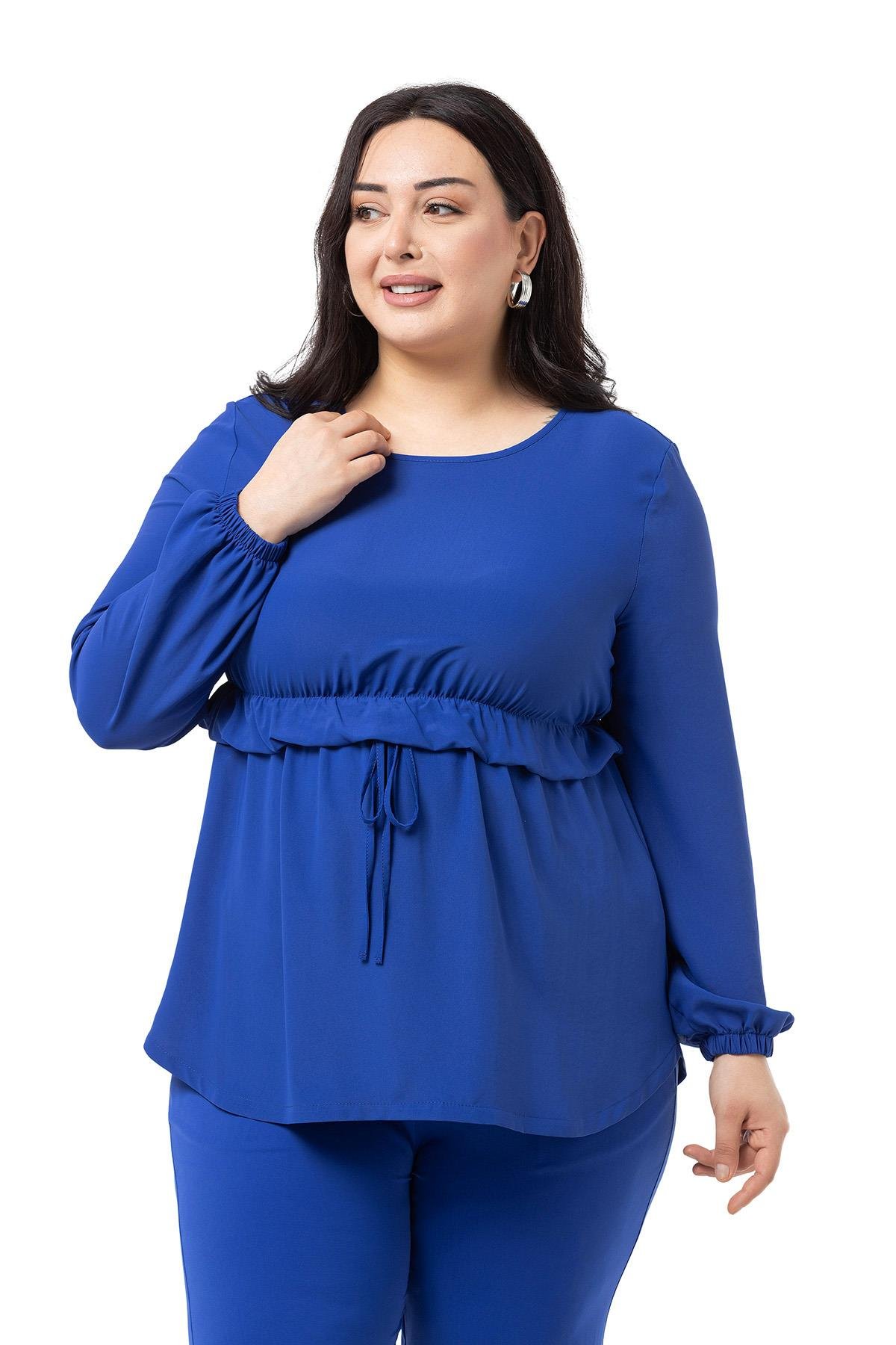 TEK KALANLARDisentis Modest Beli Tünelli Uzun Kollu Tensel Kumaş Saks Mavisi BluzDISENTIS MODESTBüyük Beden Beli Tünelli Uzun Kollu Tensel Kumaş Saks Mavisi Bluz