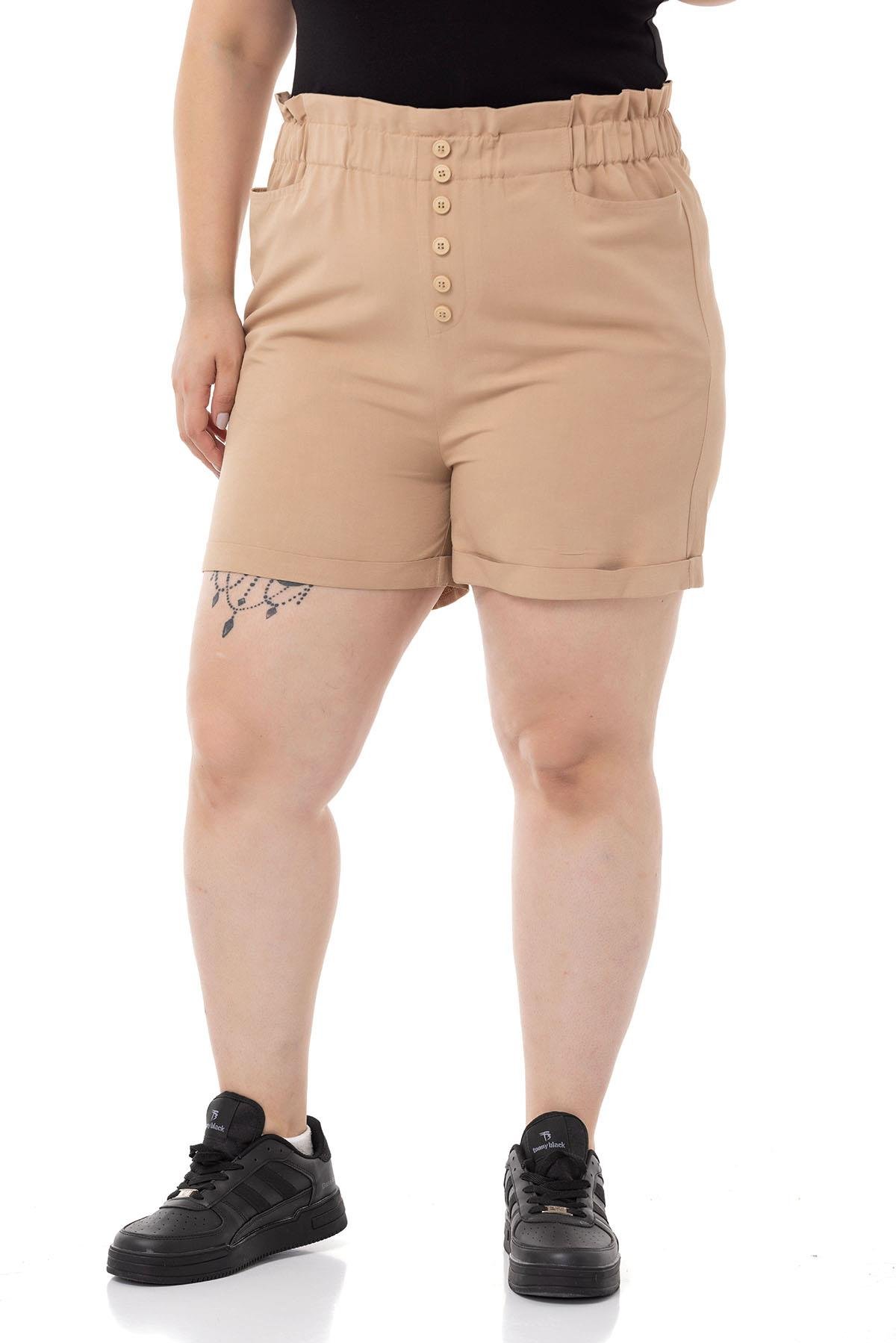 TEK KALANLARDisentis Modest Düğme Süslemeli Beli Lastikli Cepli Camel ŞortDISENTIS MODESTBüyük Beden Düğme Süslemeli Beli Lastikli Cepli Camel Şort