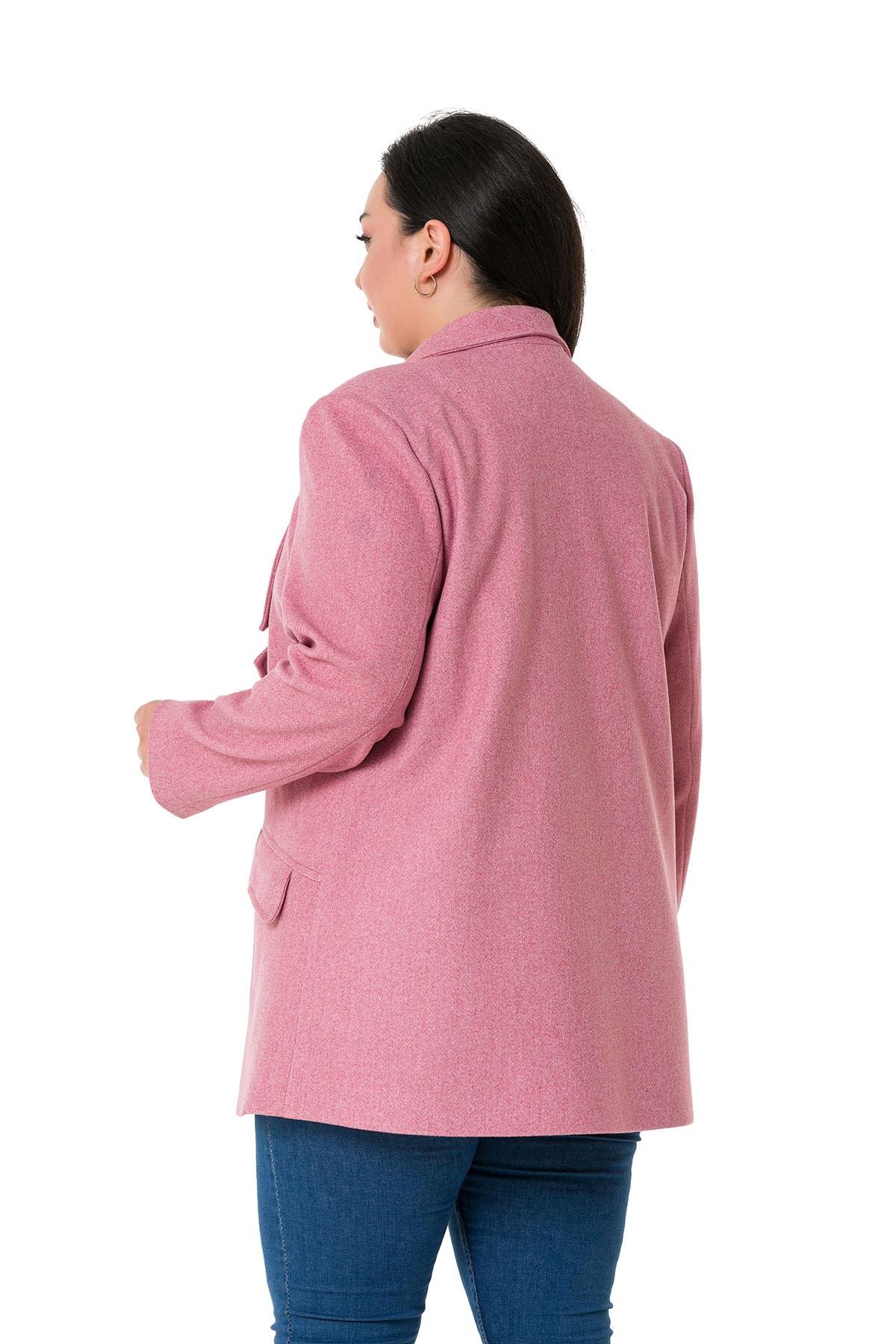 TEK KALANLARDisentis Modest Geniş Yaka Tek Düğmeli Astarlı Kaşe Pembe Ceket DISENTIS MODESTBüyük Beden Geniş Yaka Tek Düğmeli Astarlı Kaşe Pembe Ceket 